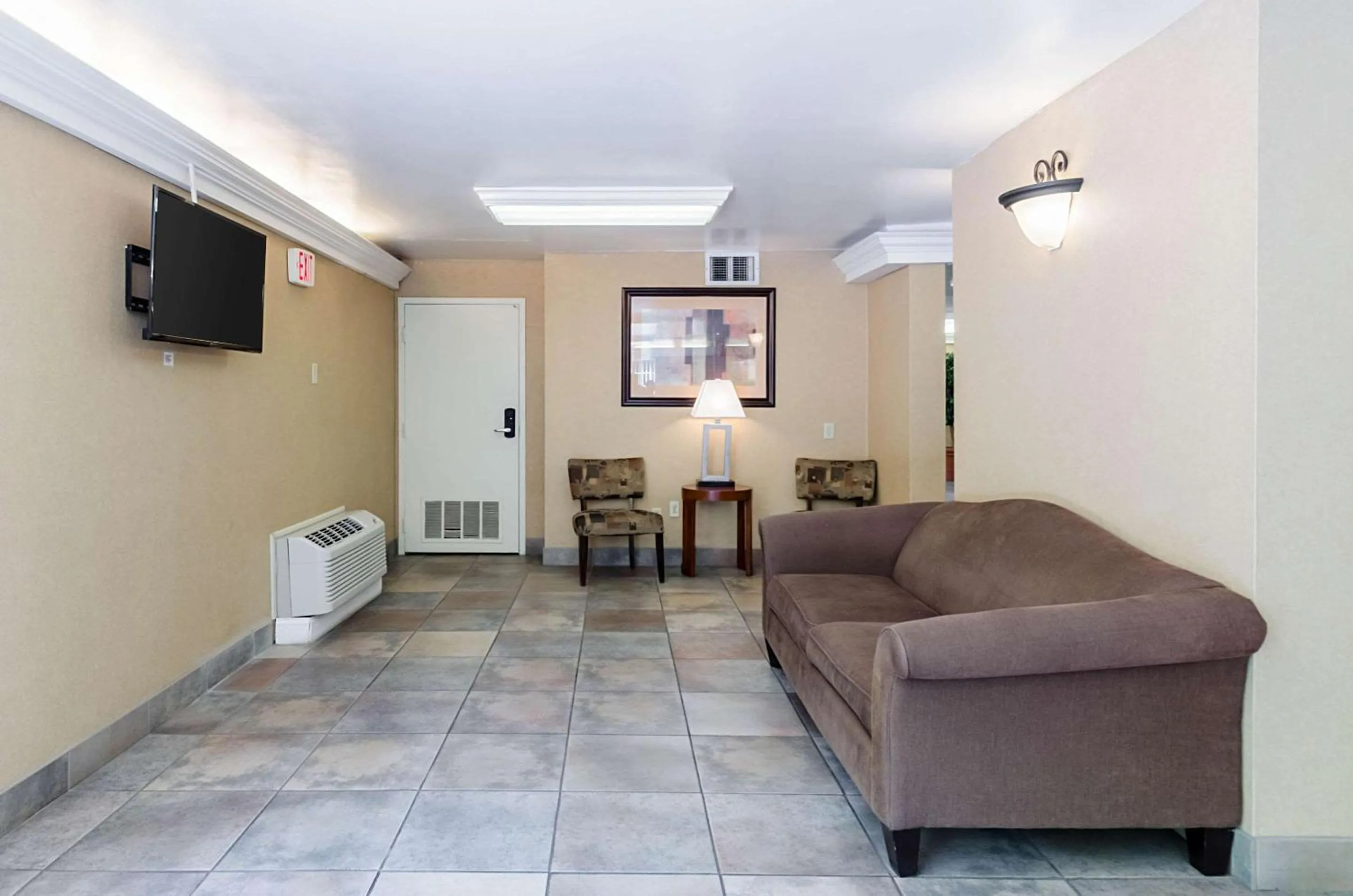 Lobby or reception in Quality Inn Chicopee-Springfield