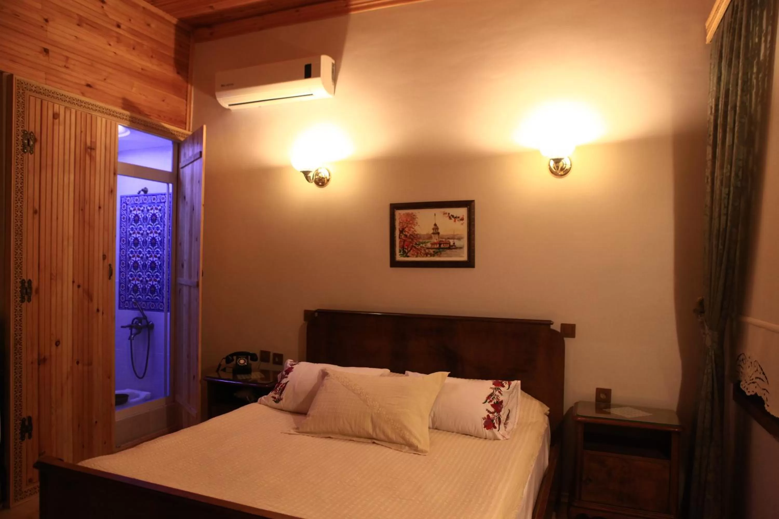 Bed in Tom Square Boutique Hotel