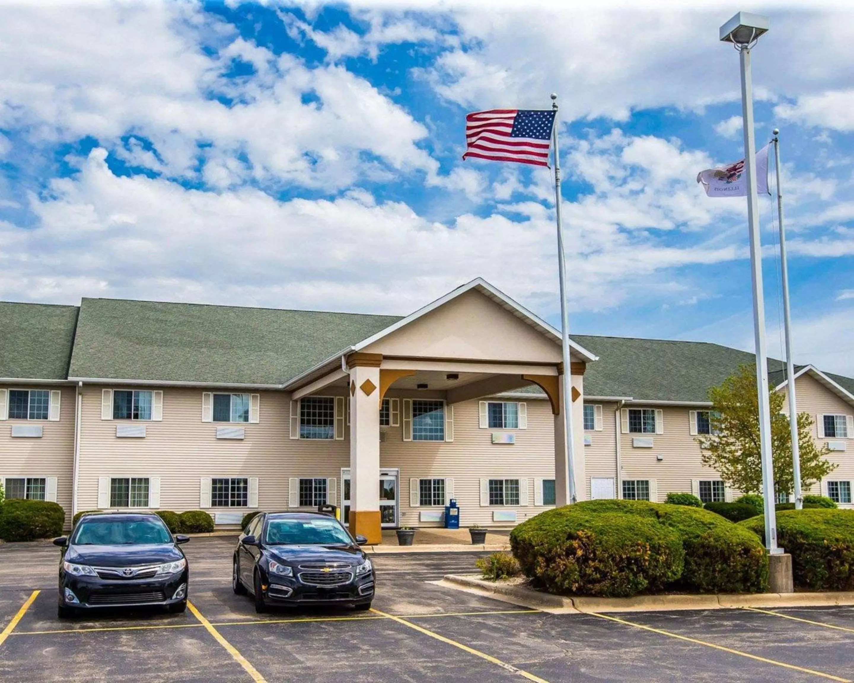 Property building in Quality Inn & Suites Dixon near I-88