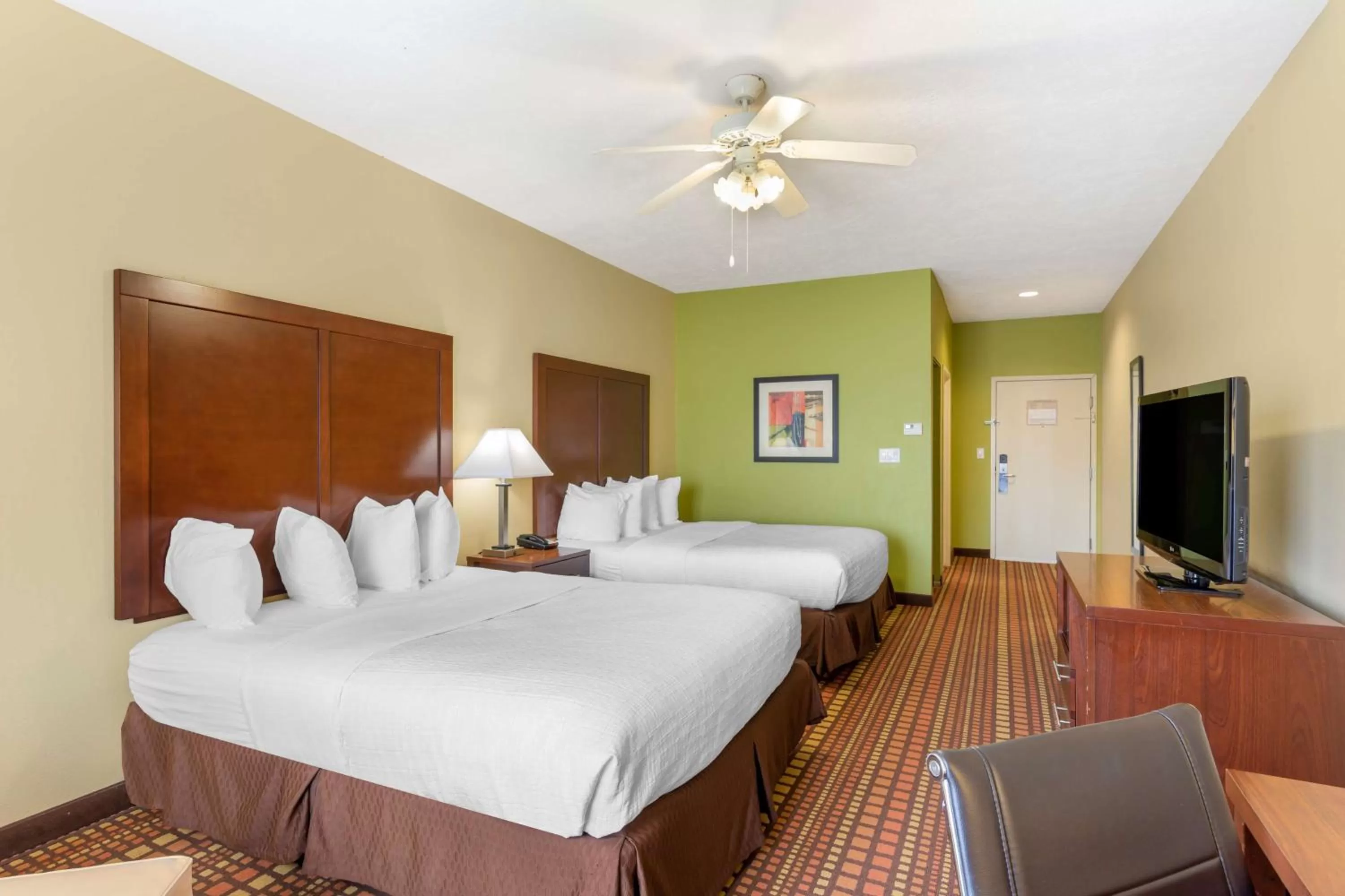 Bedroom, Bed in Best Western Plus Gadsden Hotel & Suites