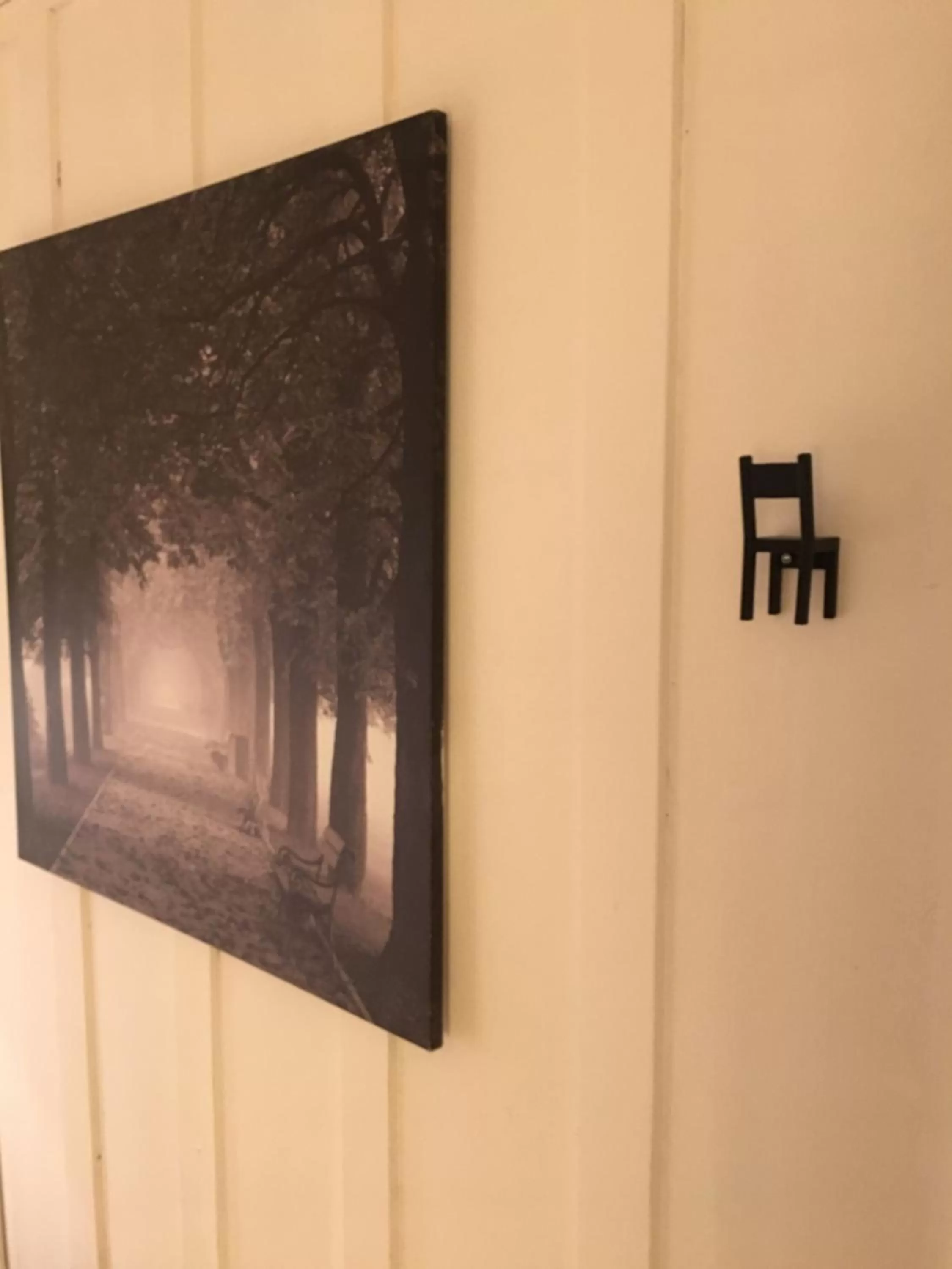 Photo of the whole room, TV/Entertainment Center in B&B Bären