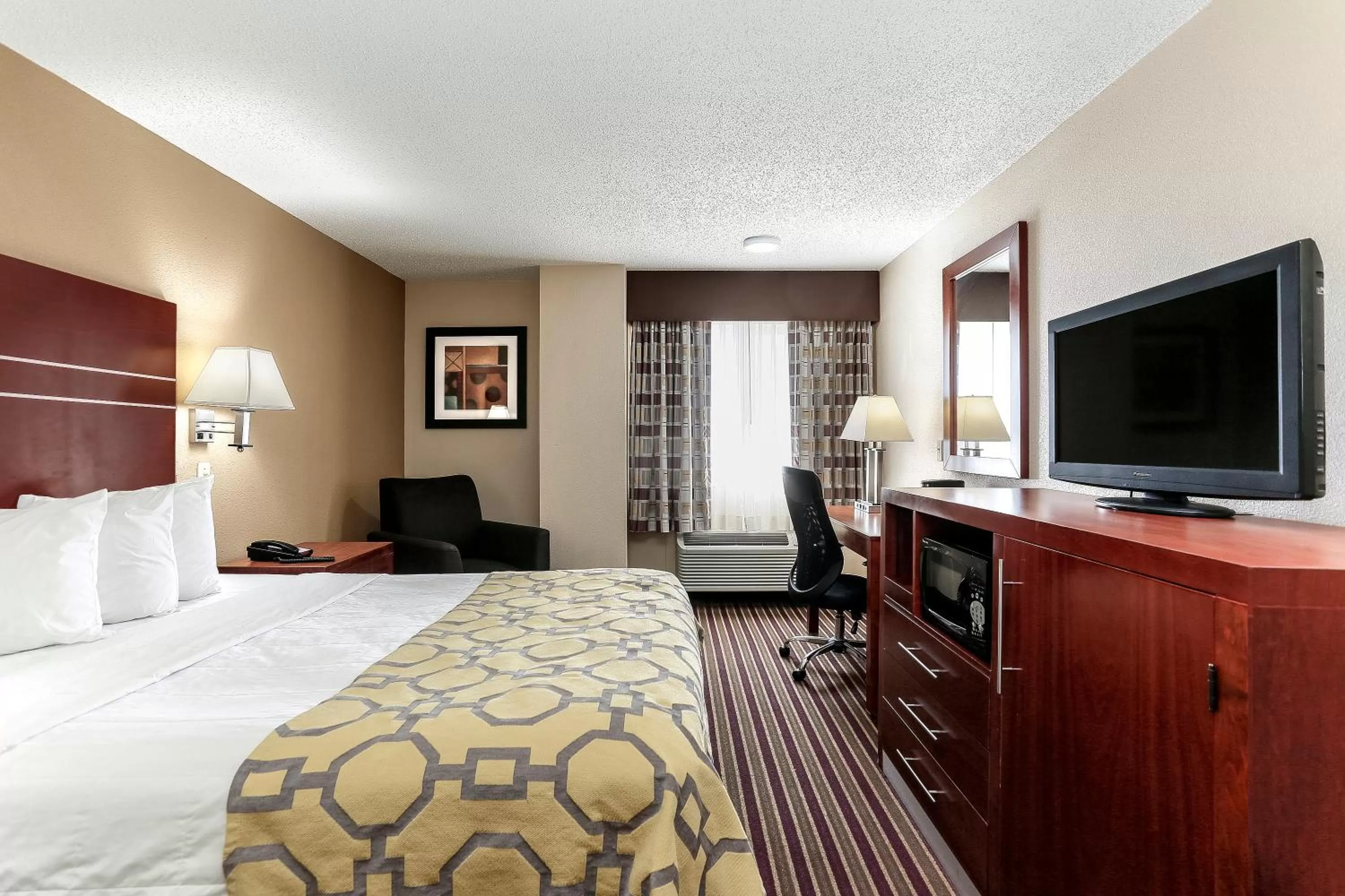 Bed in Baymont by Wyndham Bowling Green