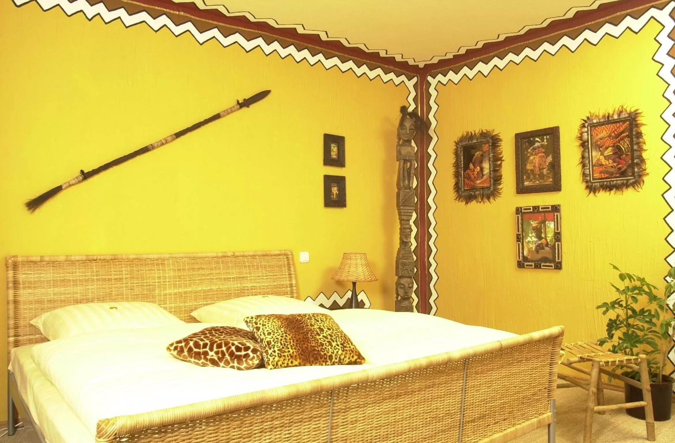 Photo of the whole room, Bed in Hotel Goldflair am Rathaus