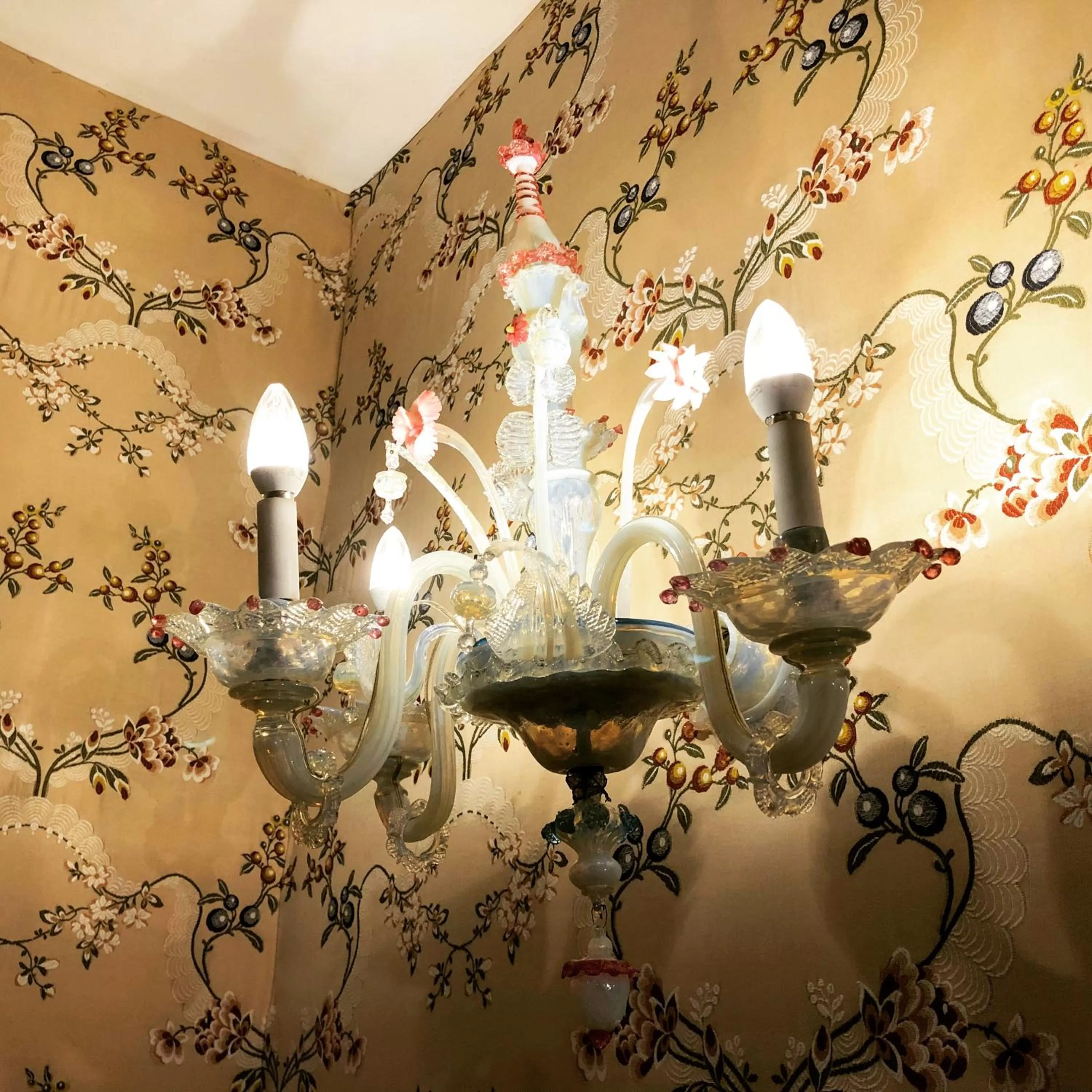 Decorative detail in Castel Saint-Léonard