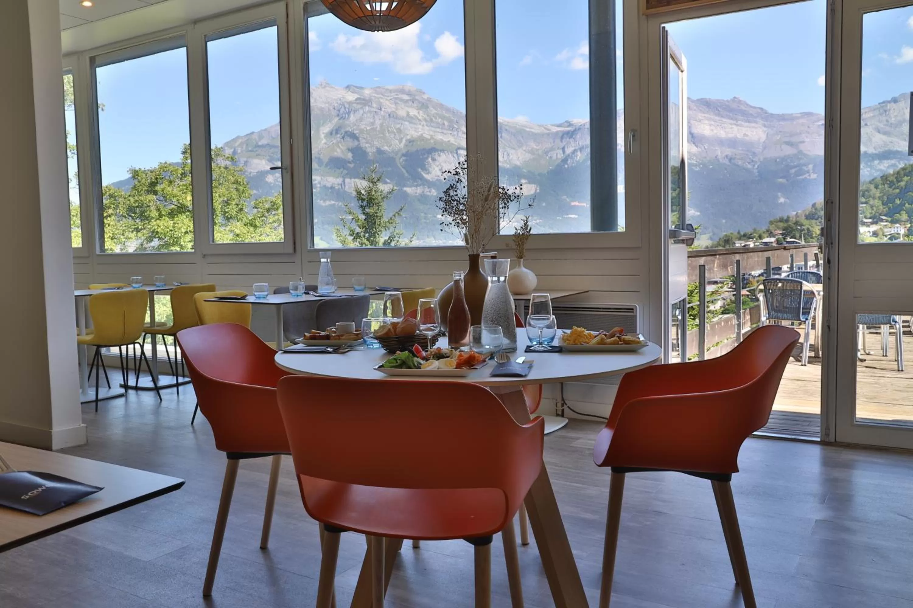 Restaurant/places to eat in SOWELL HOTELS Mont Blanc et SPA