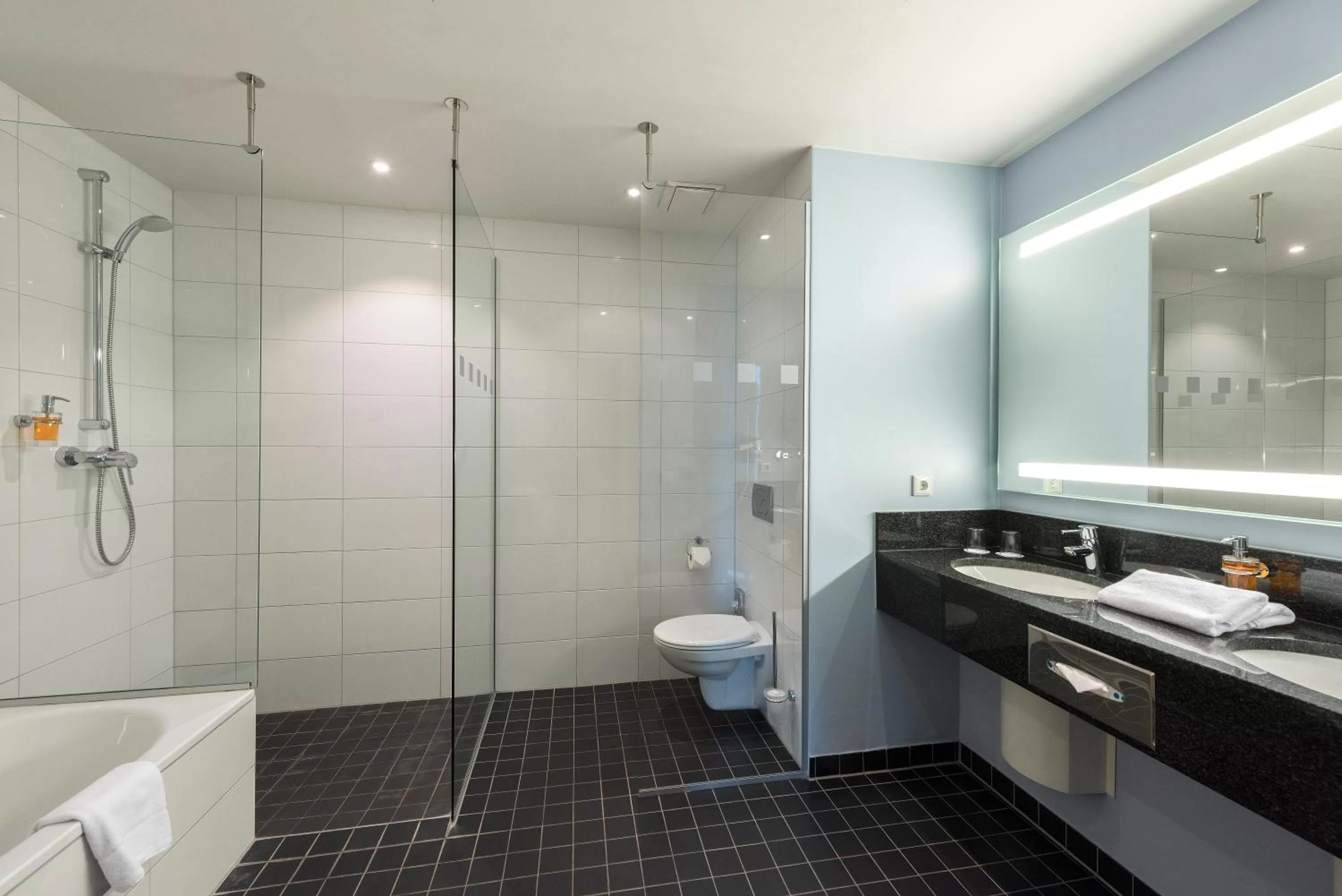 Bathroom in Seminaris CampusHotel Berlin