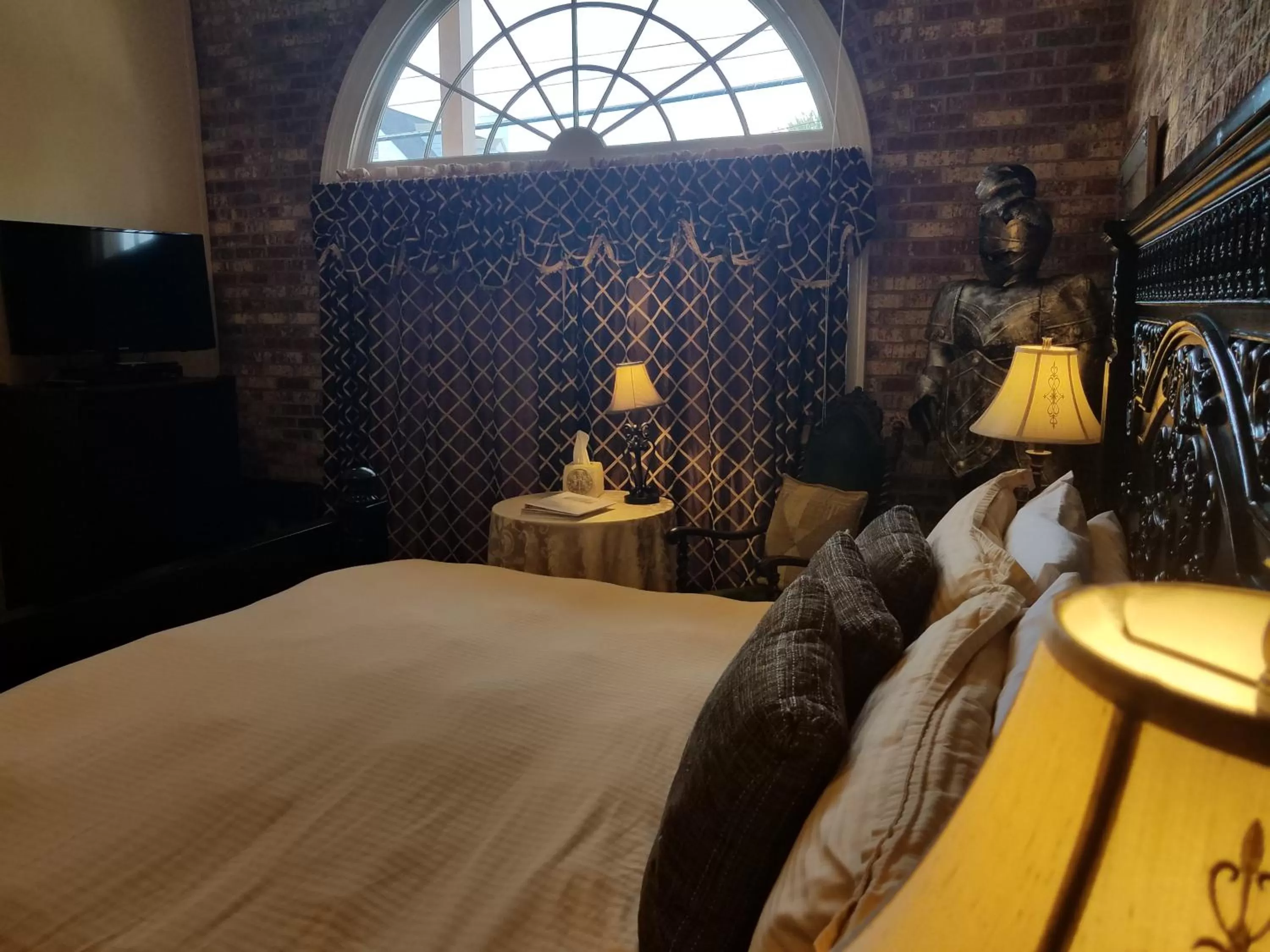 Decorative detail in Old Brick Inn