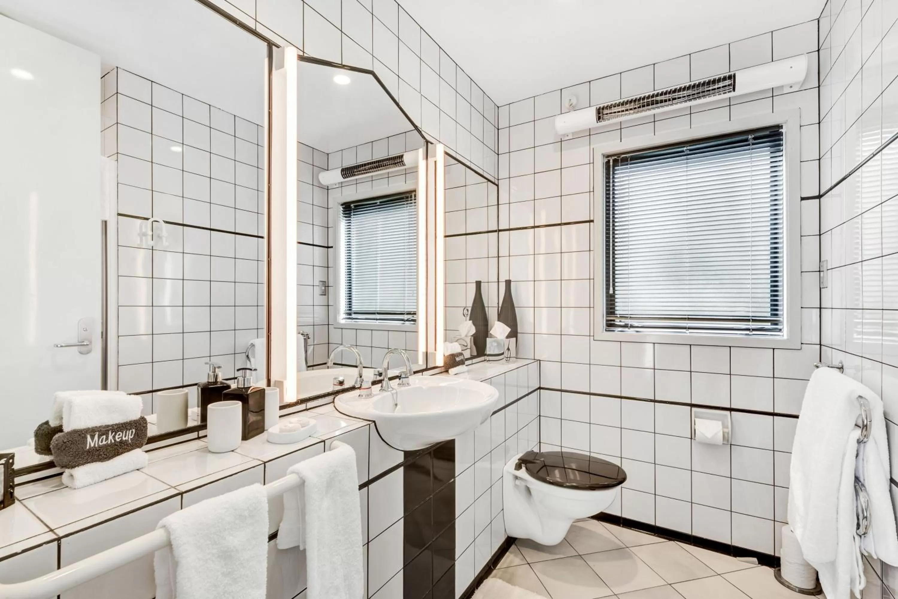 Bathroom in Serenity On Wakeman