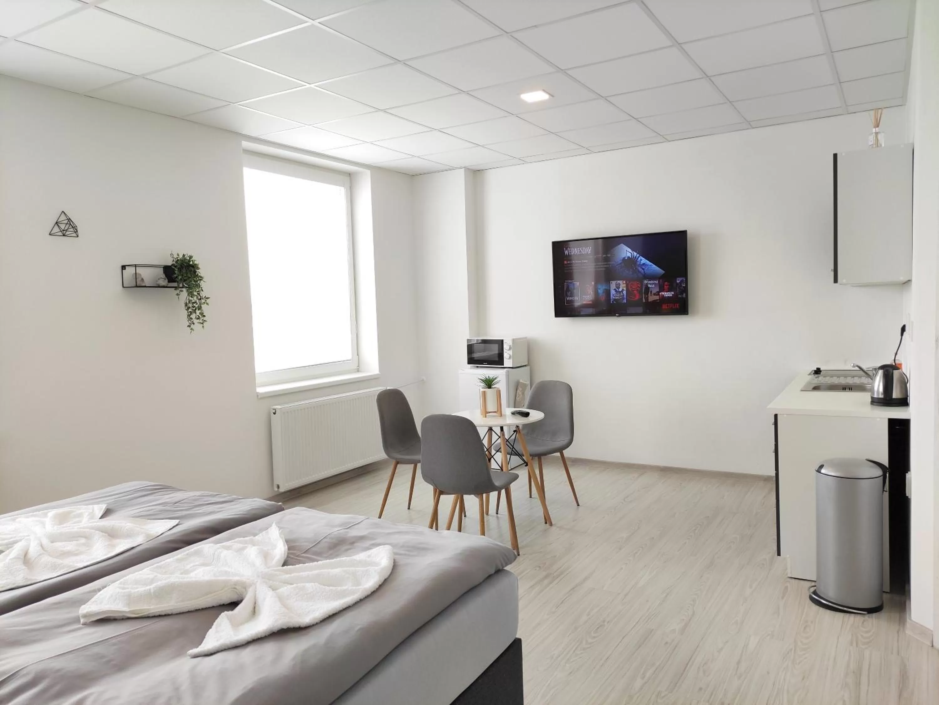 TV and multimedia, Bed in Hotel Slobi