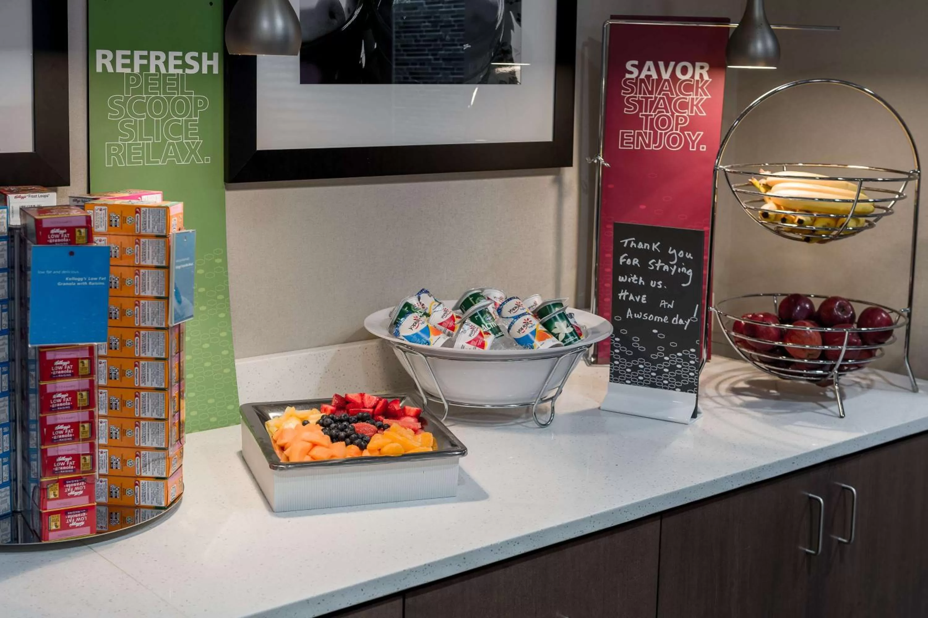 Dining area in Hampton Inn & Suites - Knoxville Papermill Drive, TN