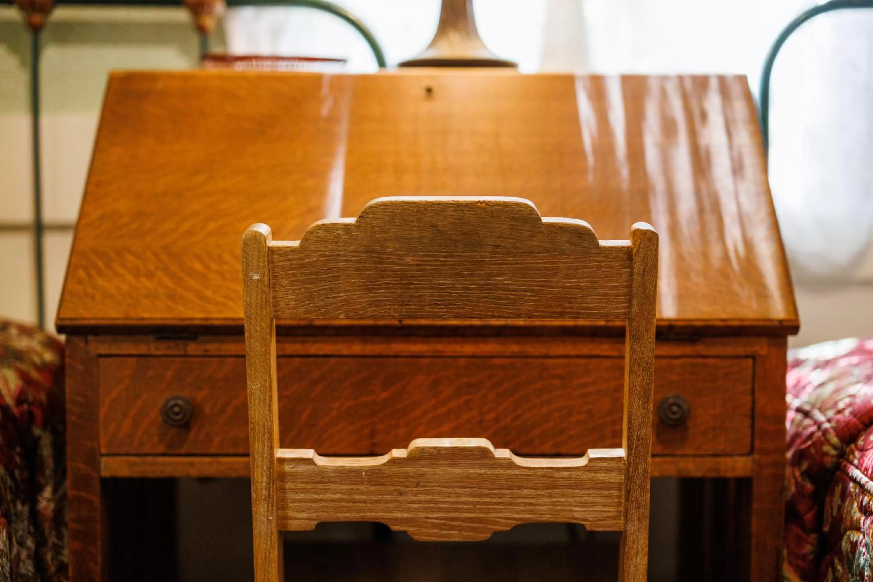 Property building, Bed in San Remo Hotel