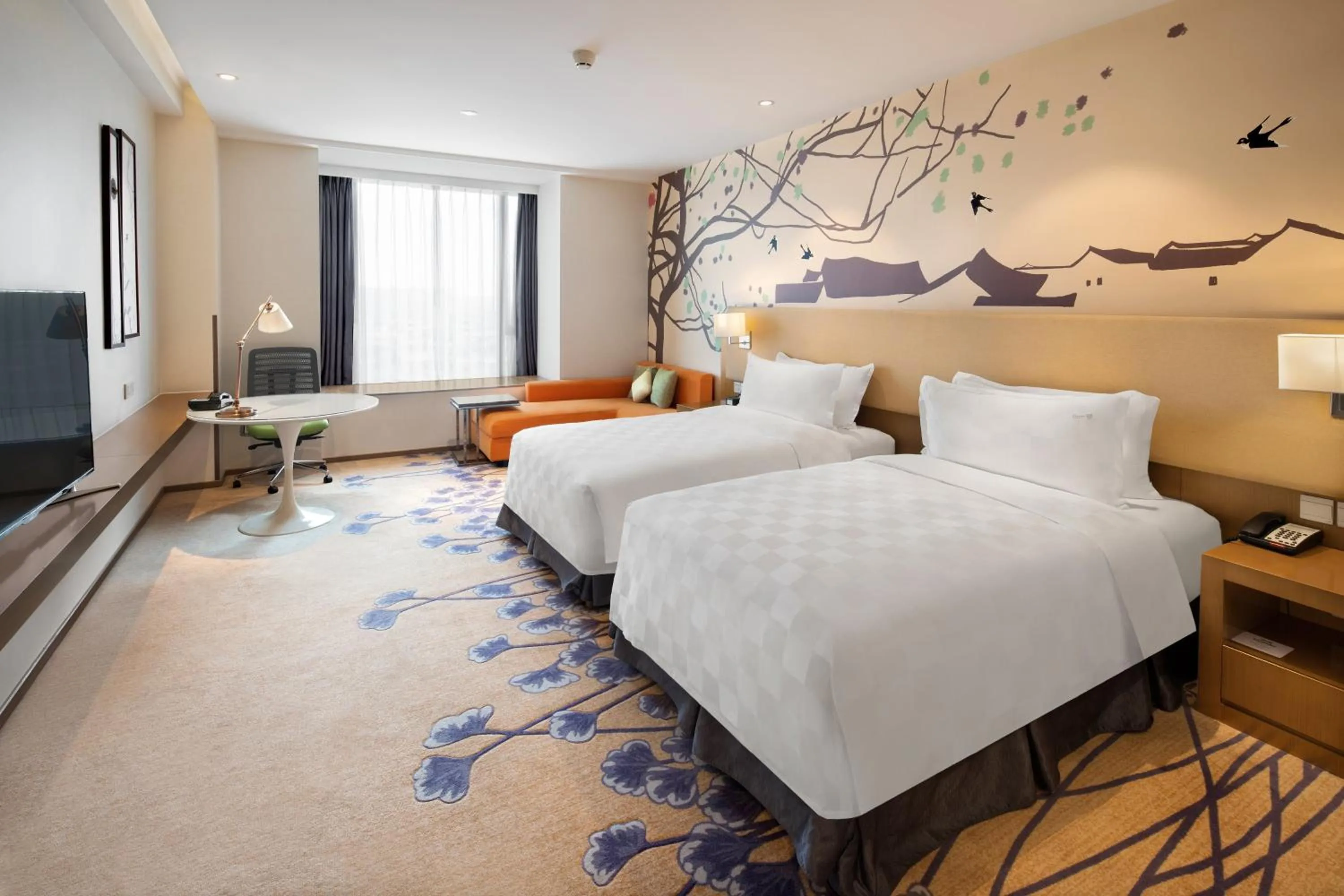 Photo of the whole room, Bed in Holiday Inn Chengdu High-Tech Center by IHG