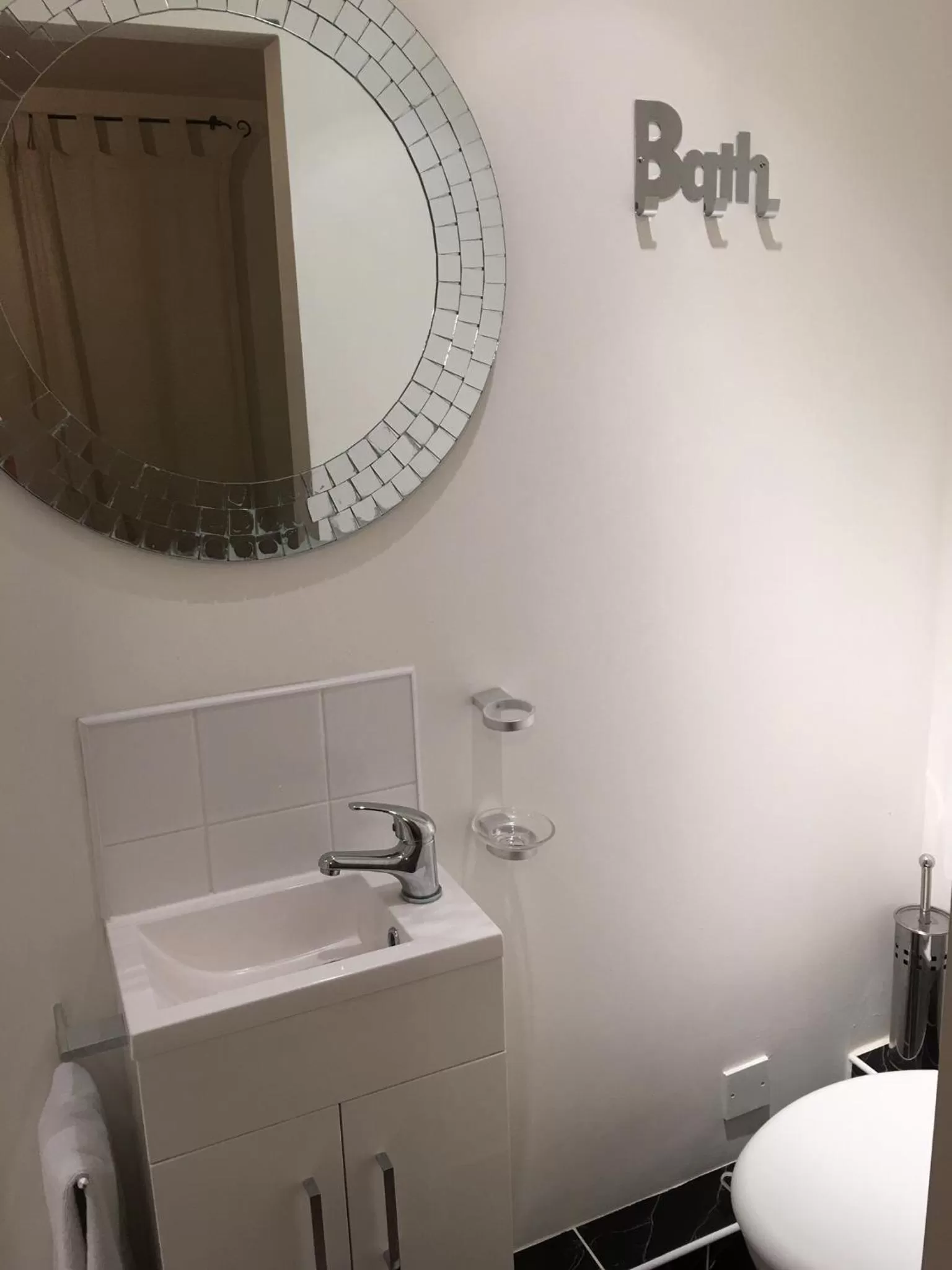 Bathroom in SleepNeat