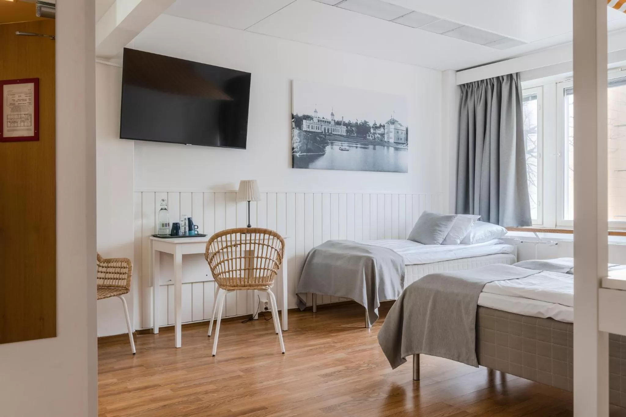 Photo of the whole room, TV/Entertainment Center in Hotel Bulevard