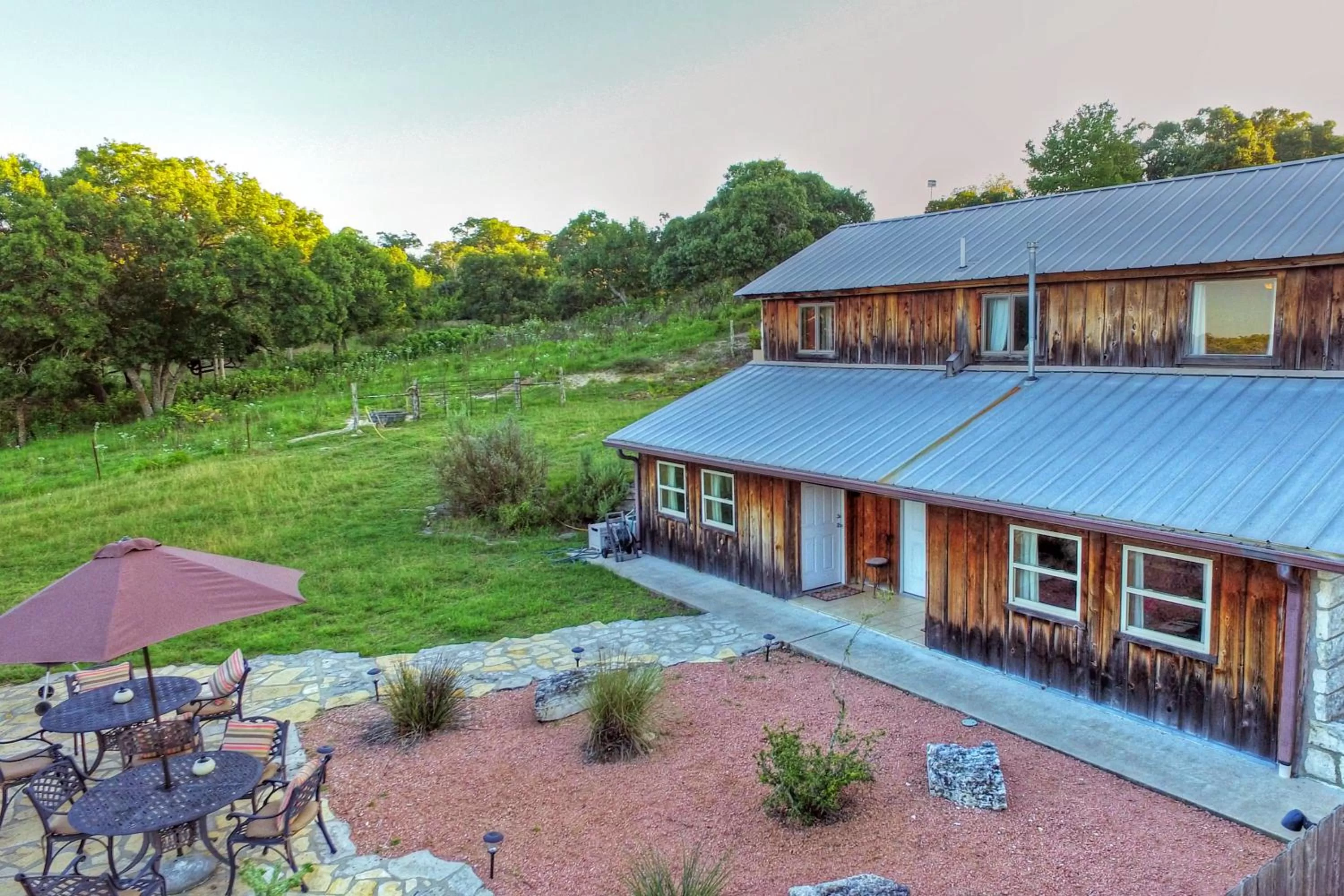 Facade/entrance, Garden in A Barn At The Quarry