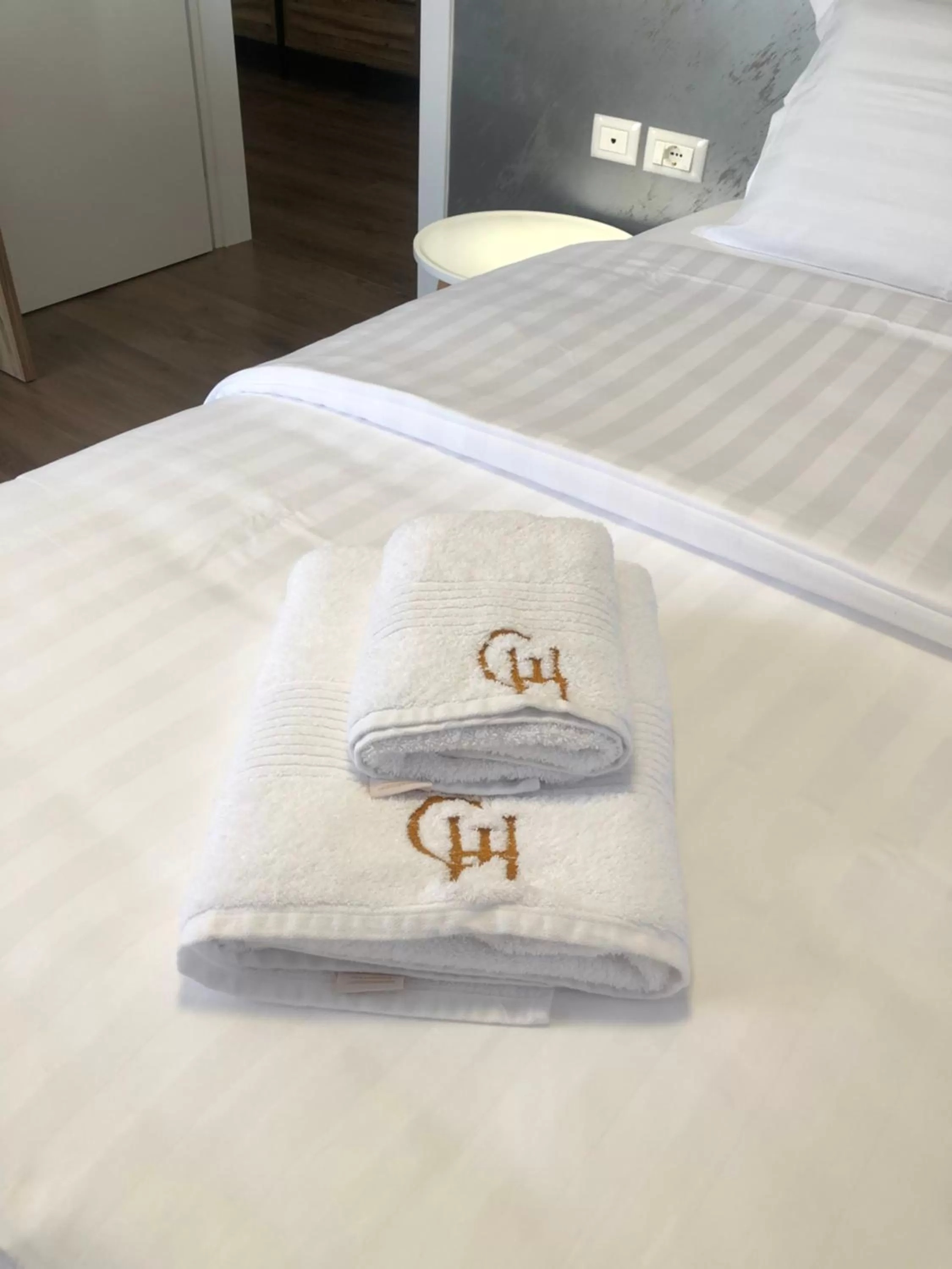 Bed in Grand Hotel Pogradec