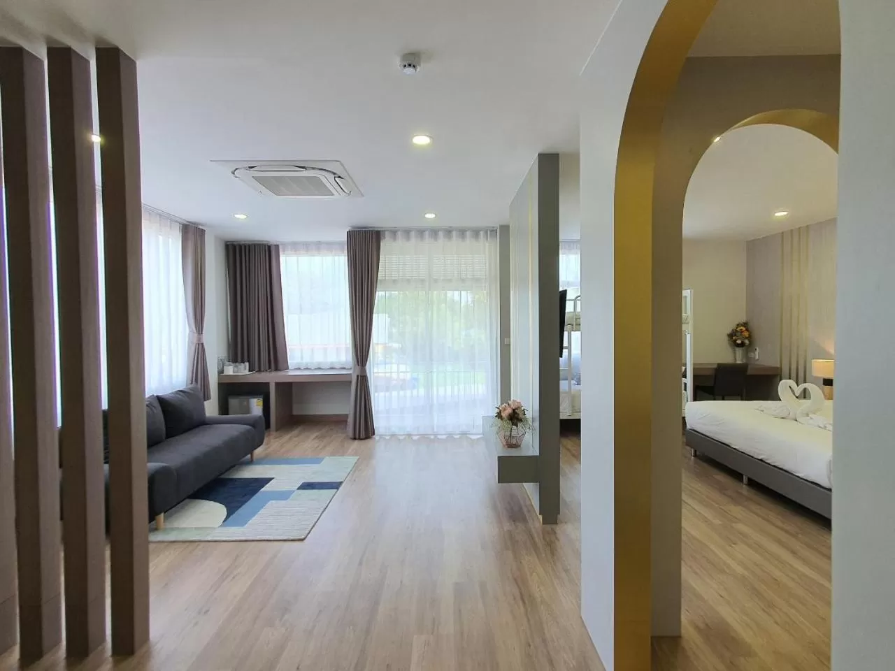 Photo of the whole room, Bed in Lueangchan Orchid Hotel