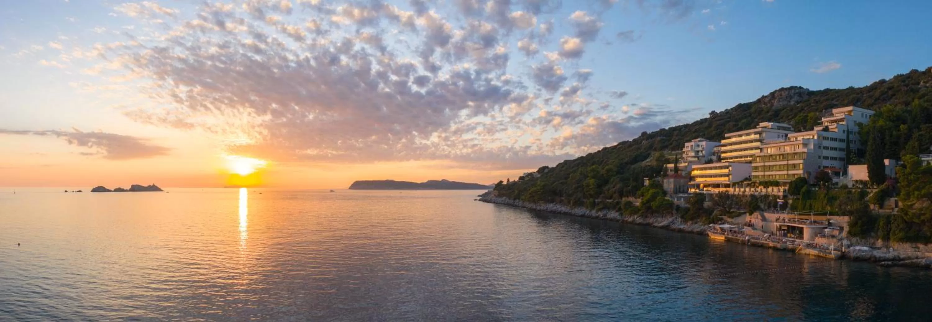 Property building in Hotel More