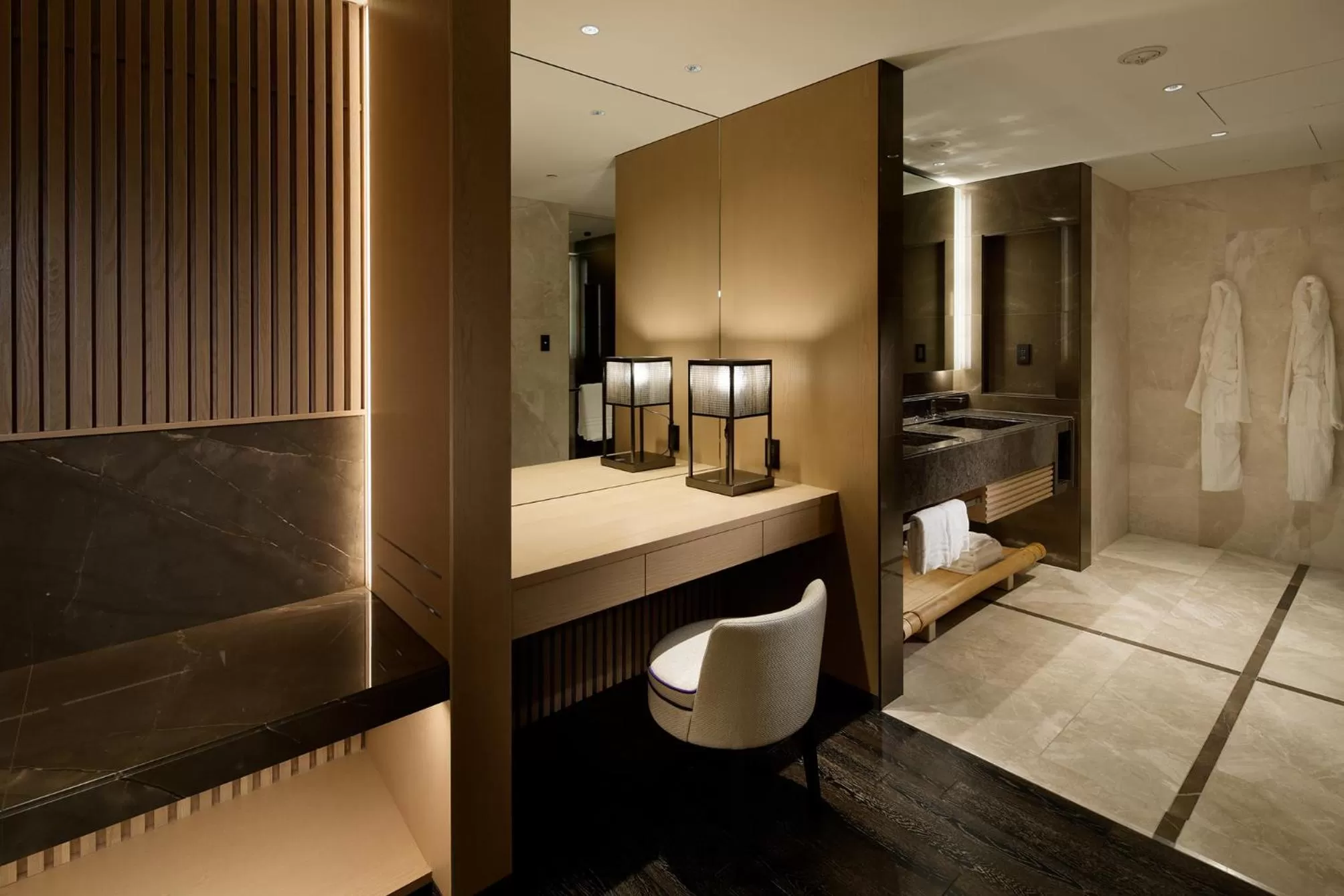 Bathroom, Bed in Four Seasons Hotel Kyoto