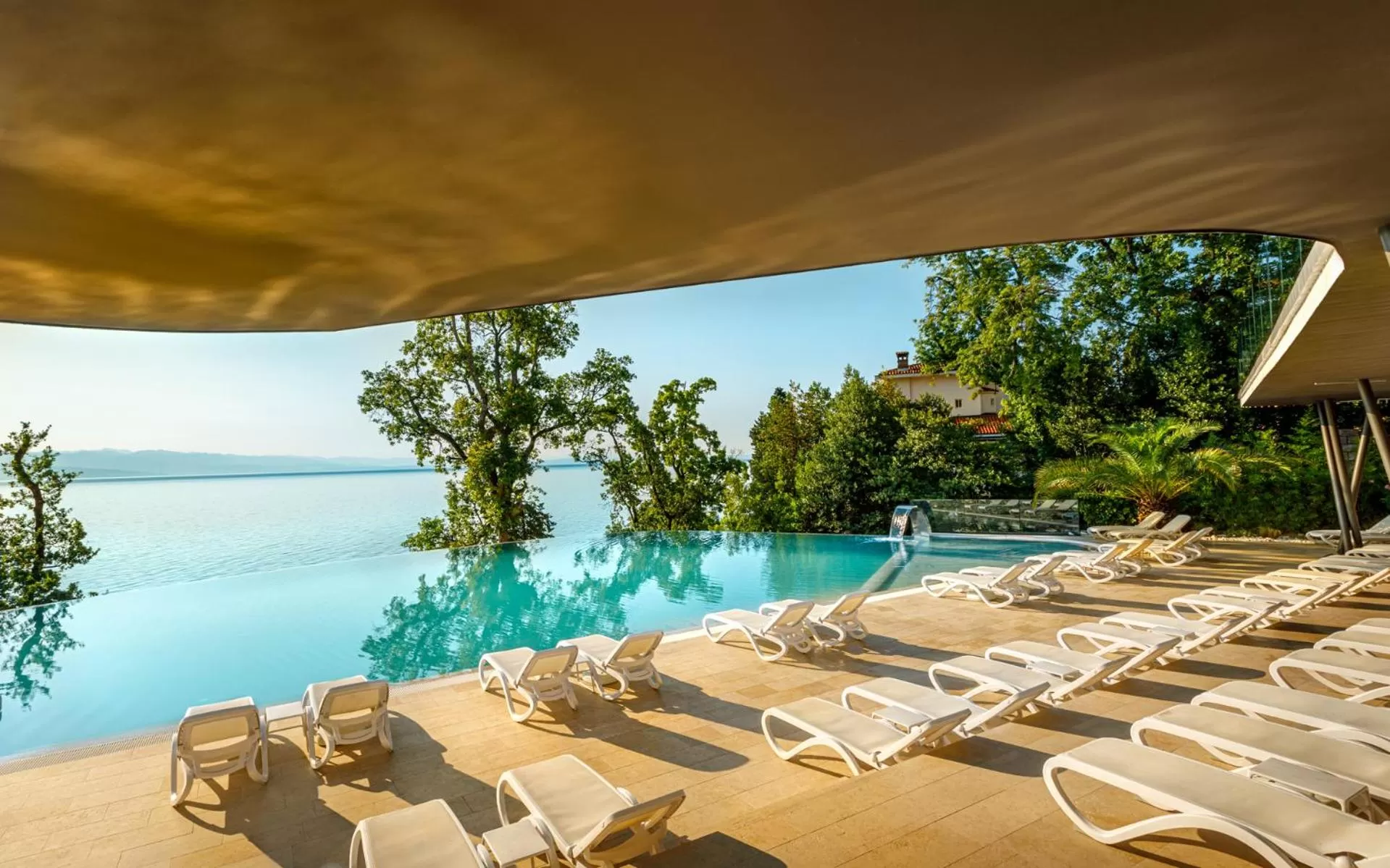 Day in Grand Hotel Adriatic