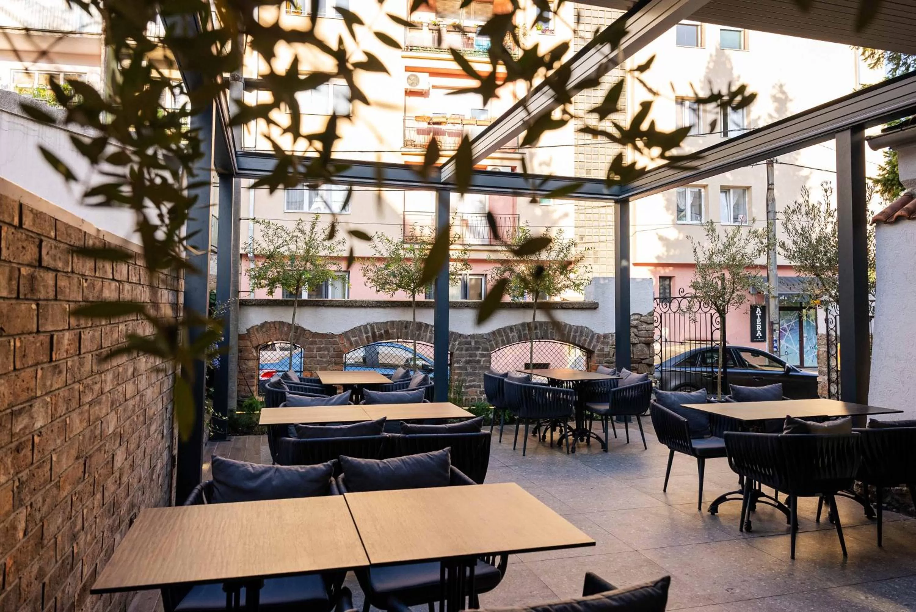 Restaurant/places to eat in Hotel Dum by Muskat