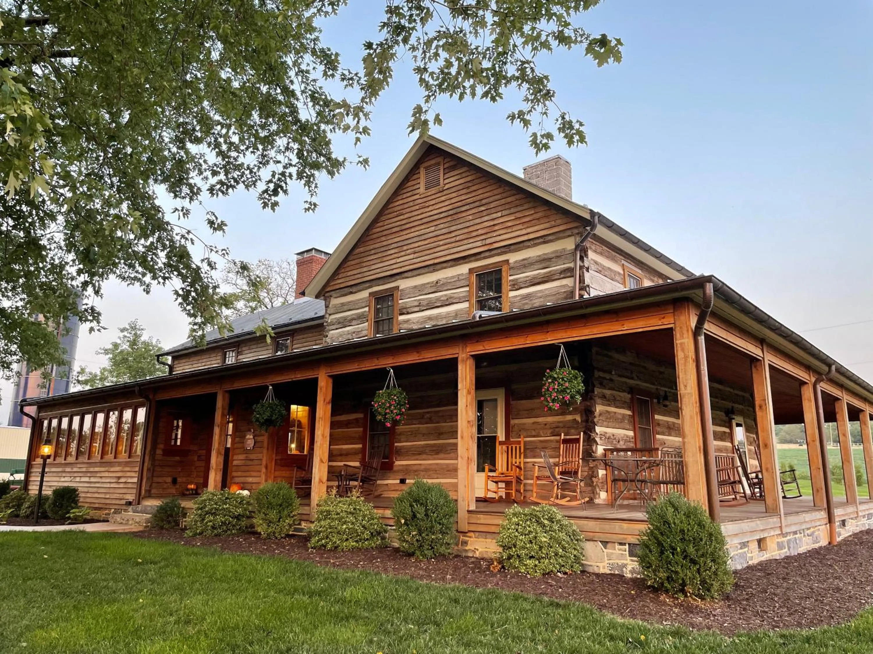 Property Building in Silver Lake Bed and Breakfast