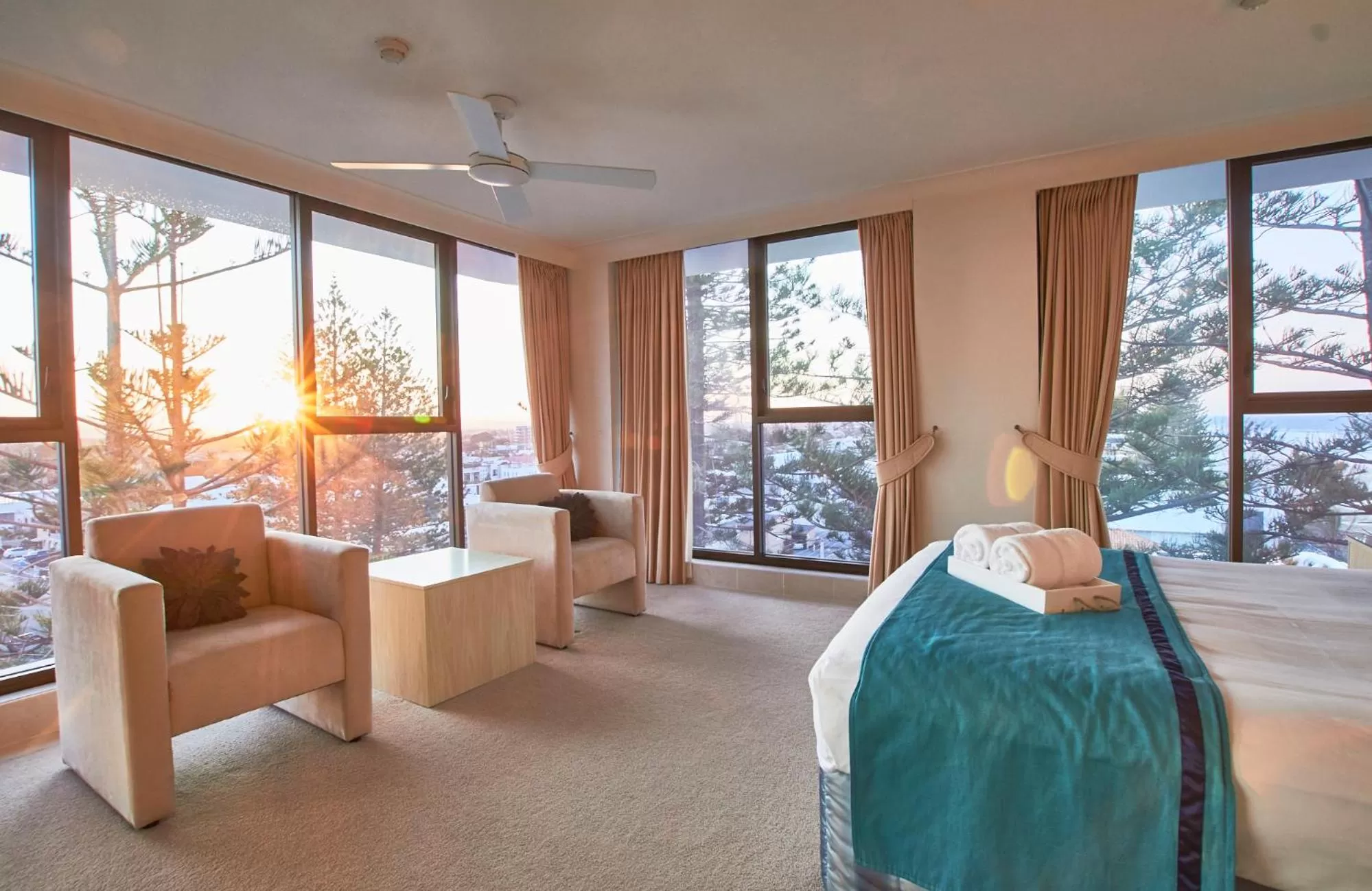 Albatross North Apartments