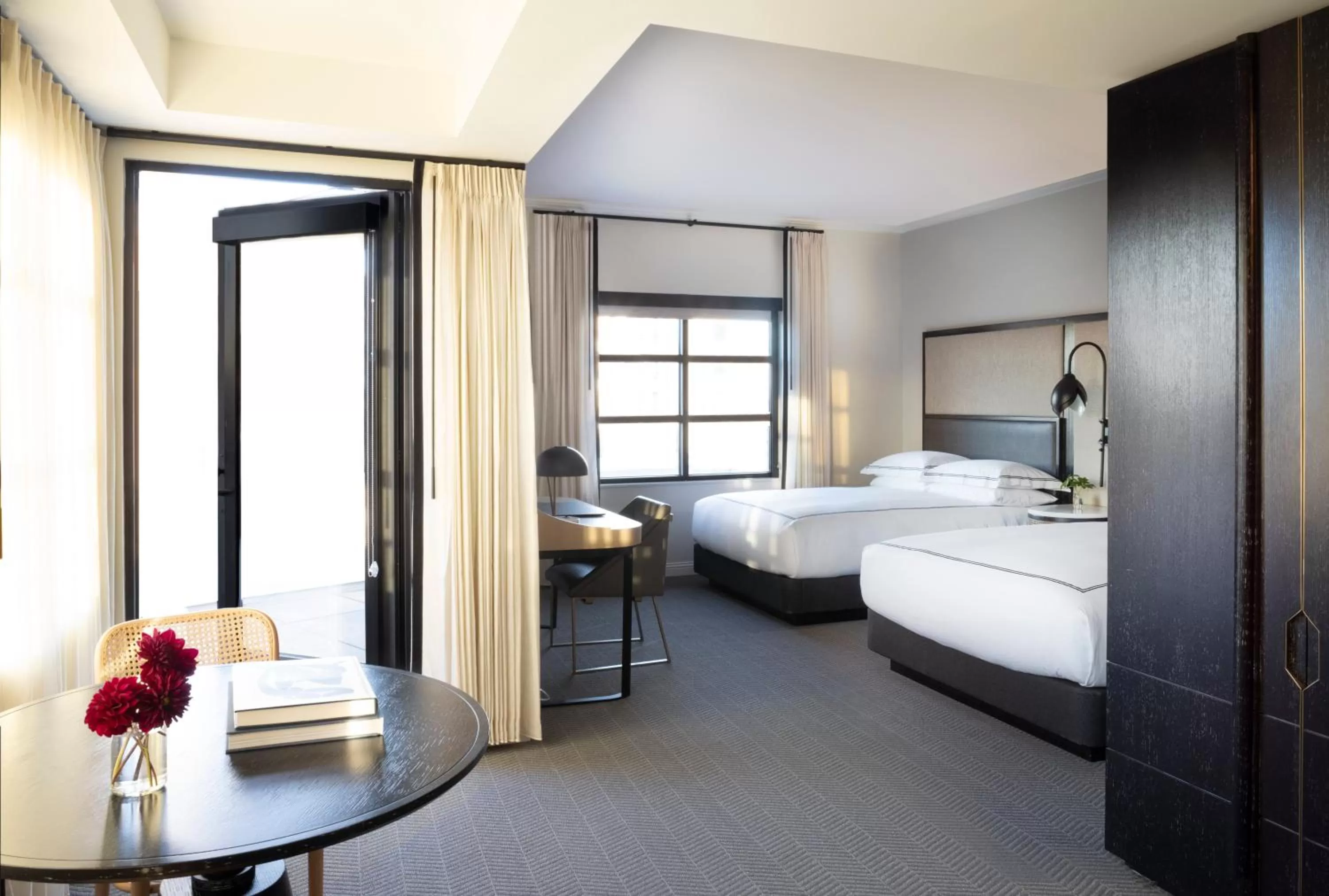 Photo of the whole room, Bed in Kimpton Cottonwood Hotel by IHG