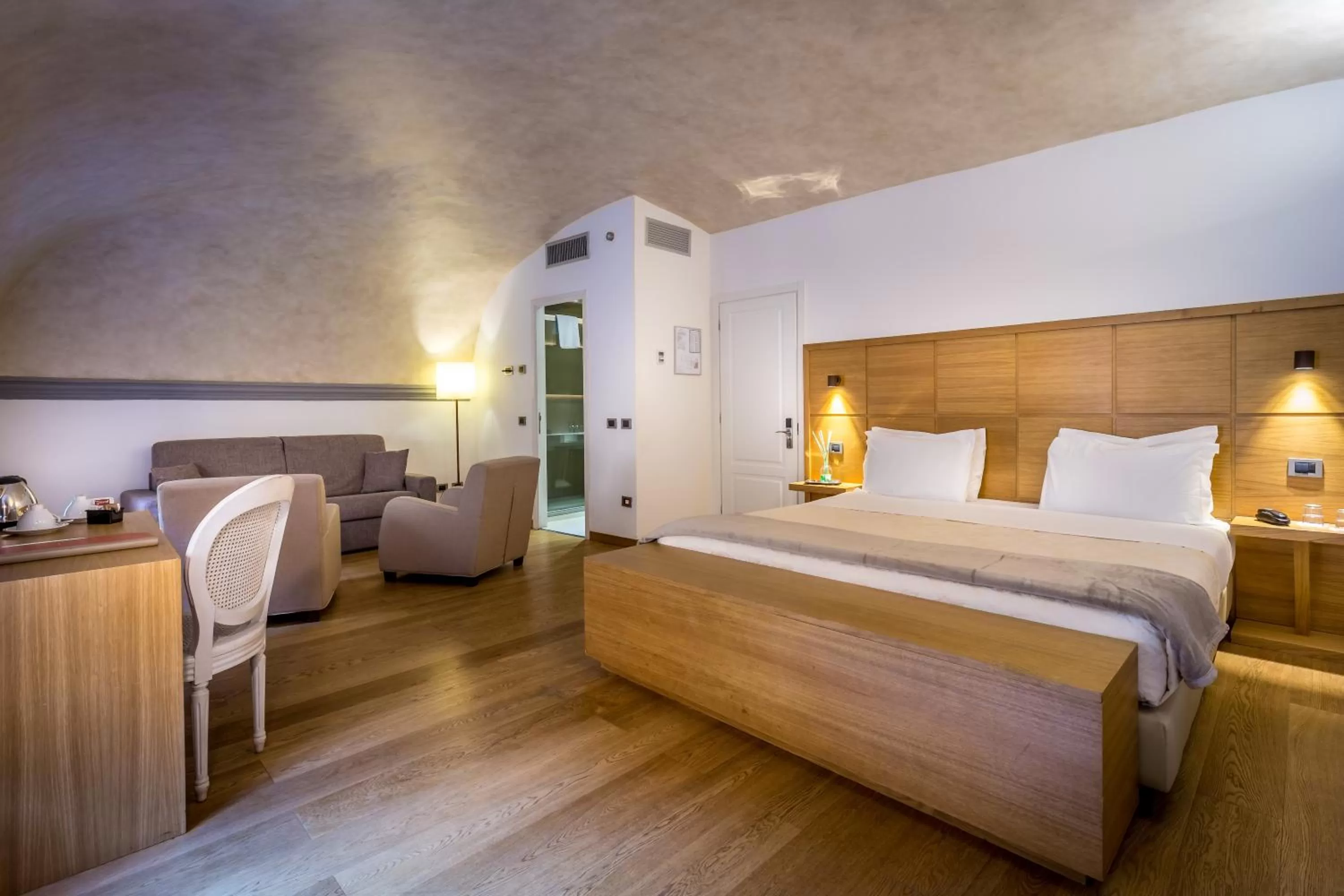 Bedroom, Bed in Hotel La Scaletta al Ponte Vecchio