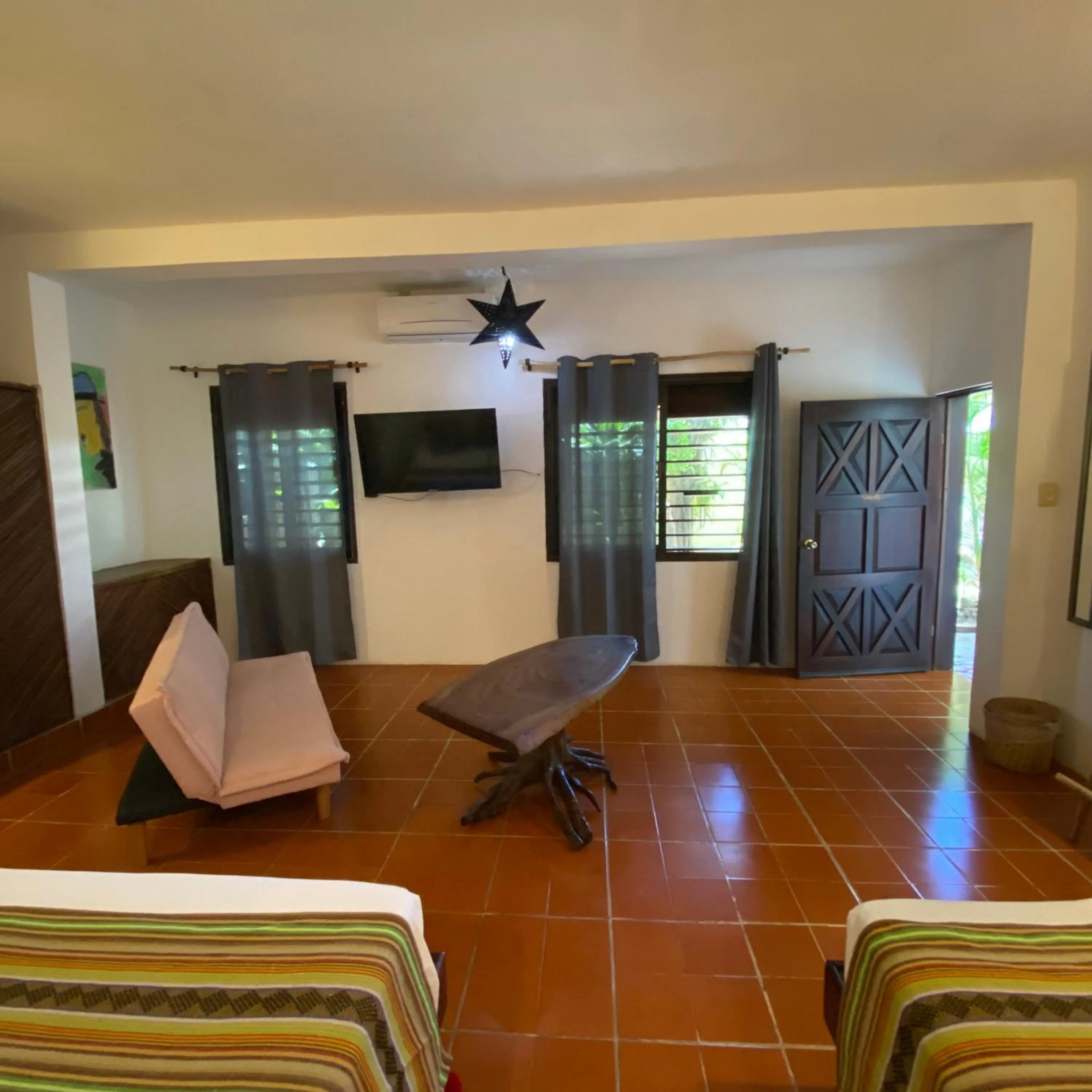 Photo of the whole room in L hotelito