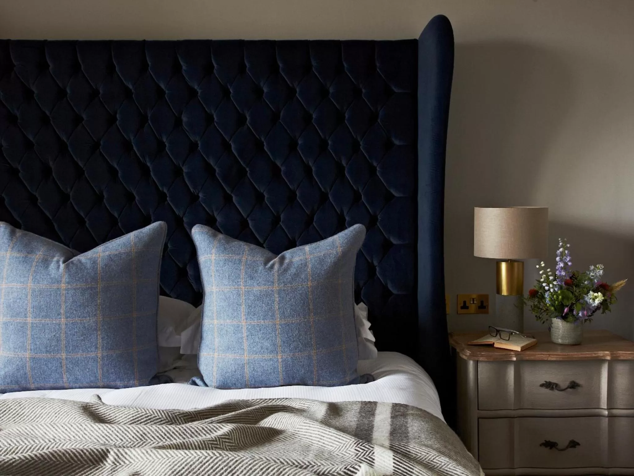 Bed in The Roseate Edinburgh - Small Luxury Hotels of the World