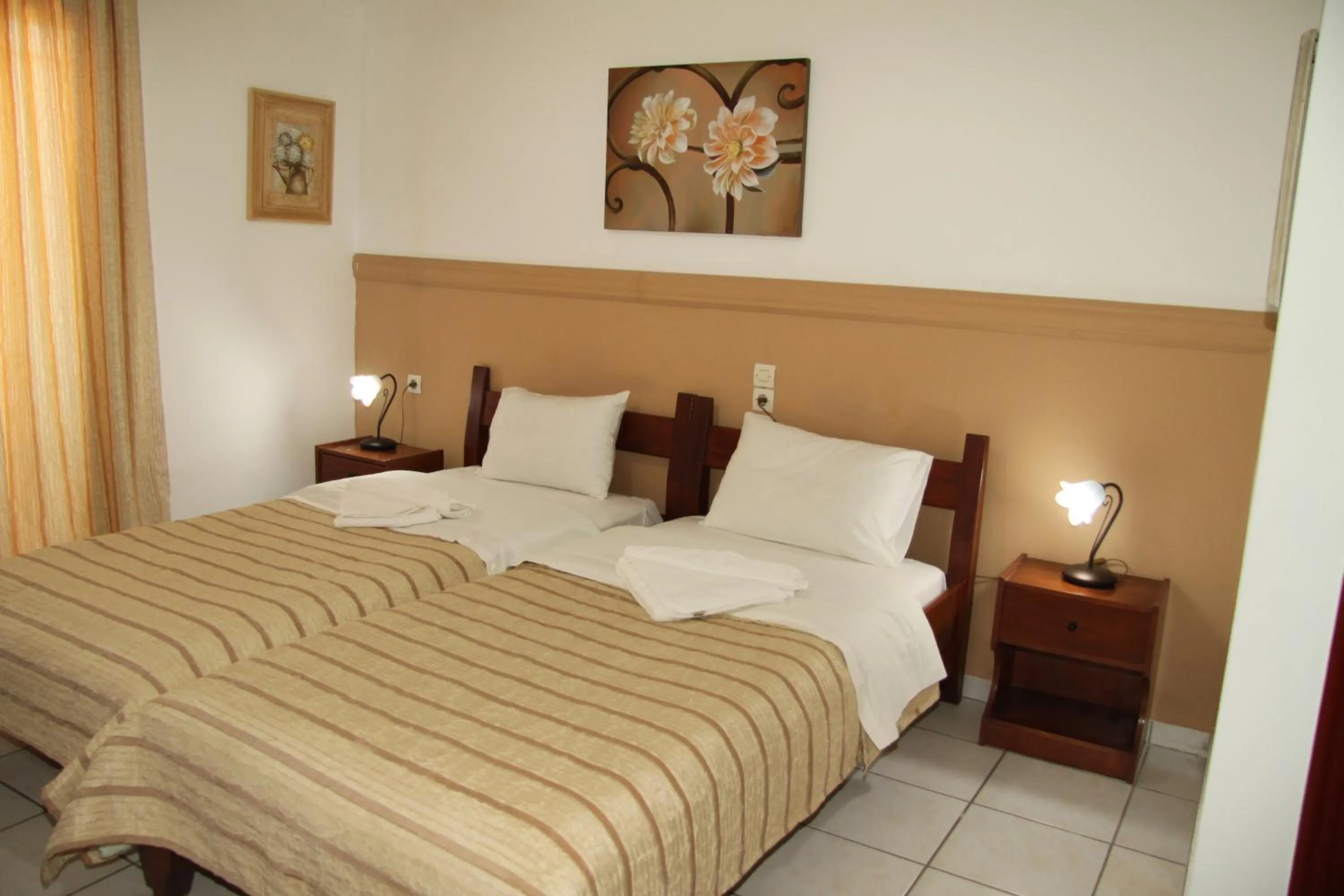 Bedroom, Bed in Danaos Hotel