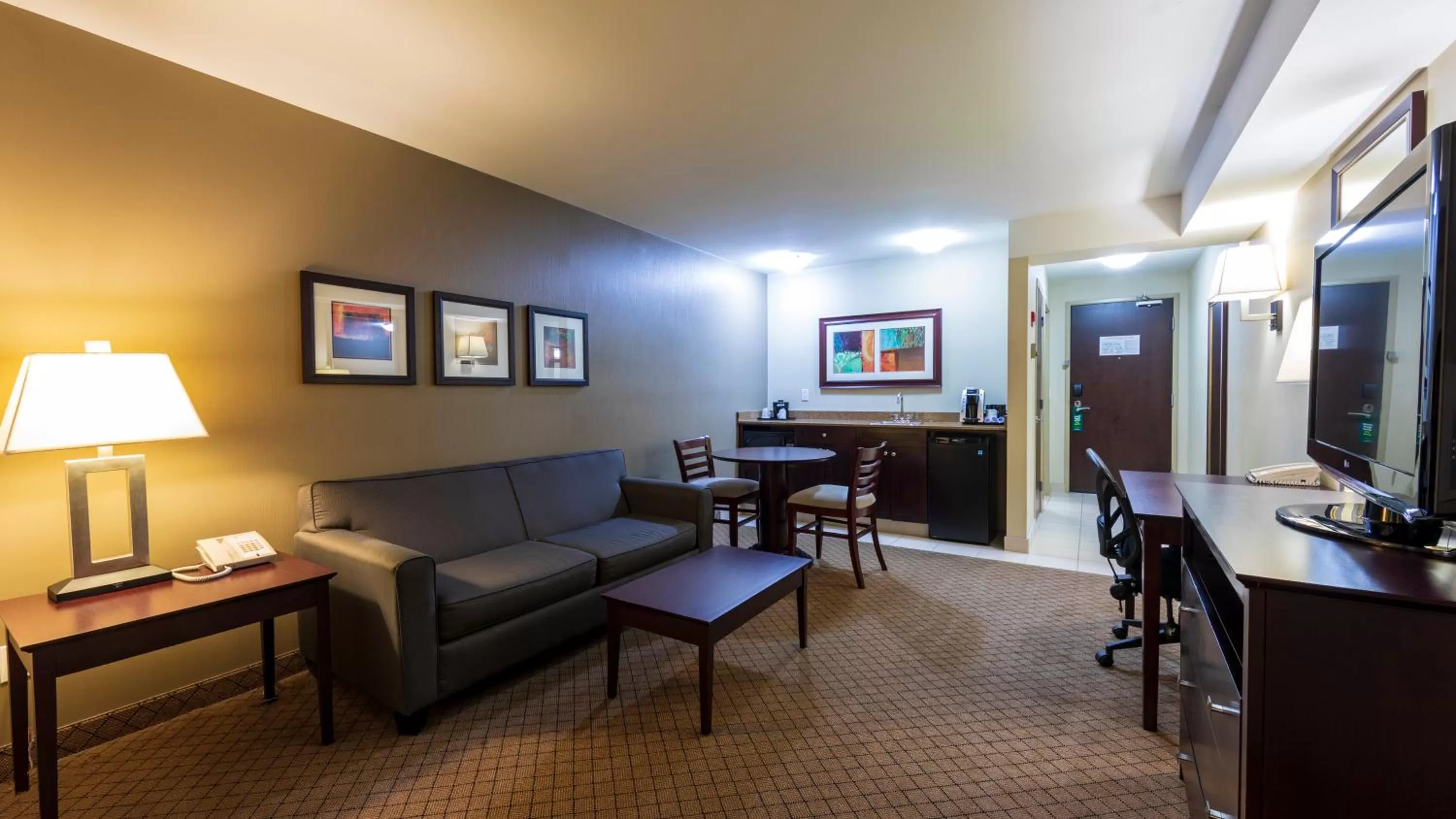 King Suite with Sofa Bed in Holiday Inn Hotel and Suites-Kamloops, an IHG Hotel