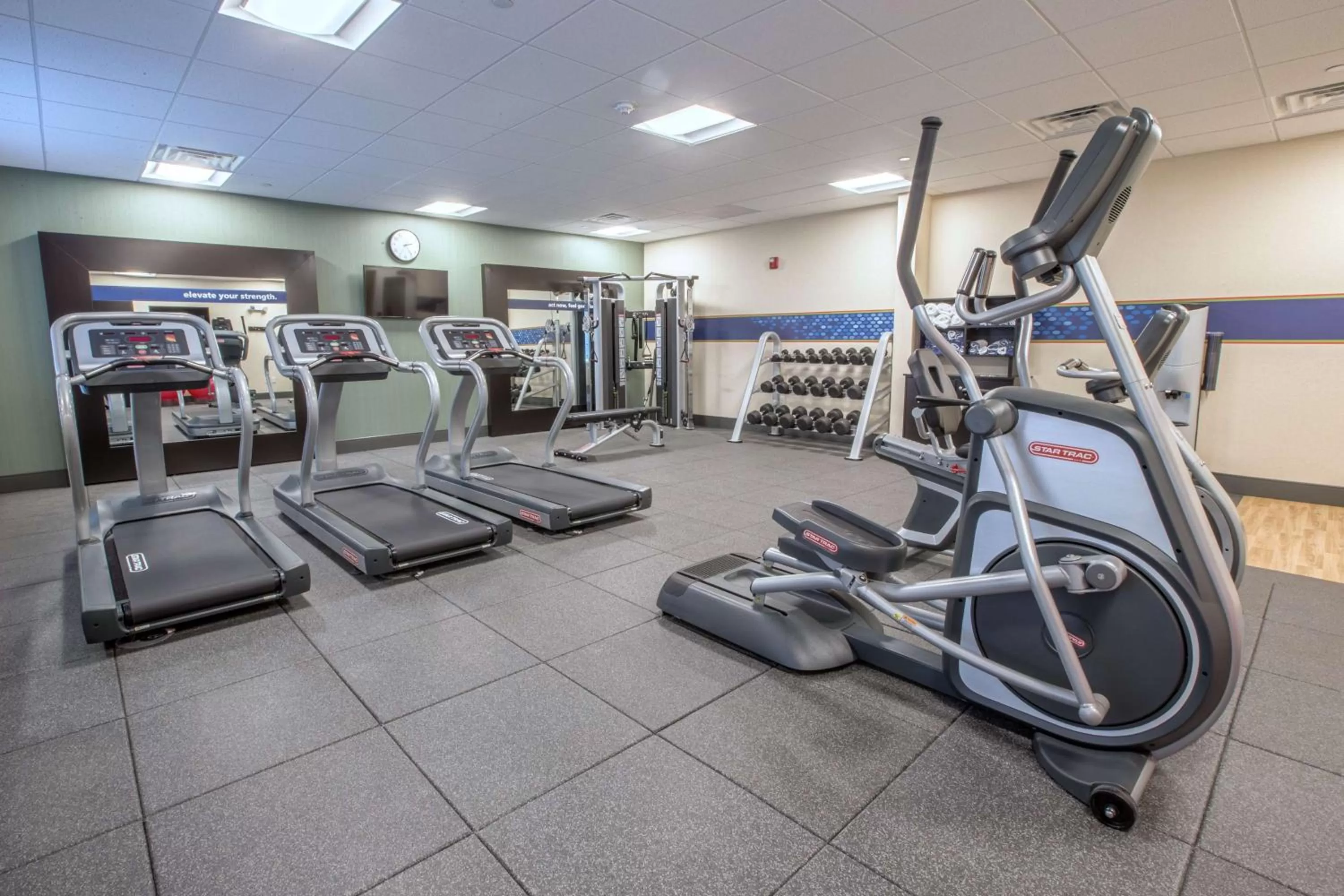 Fitness centre/facilities in Hampton Inn by Hilton Amesbury, MA