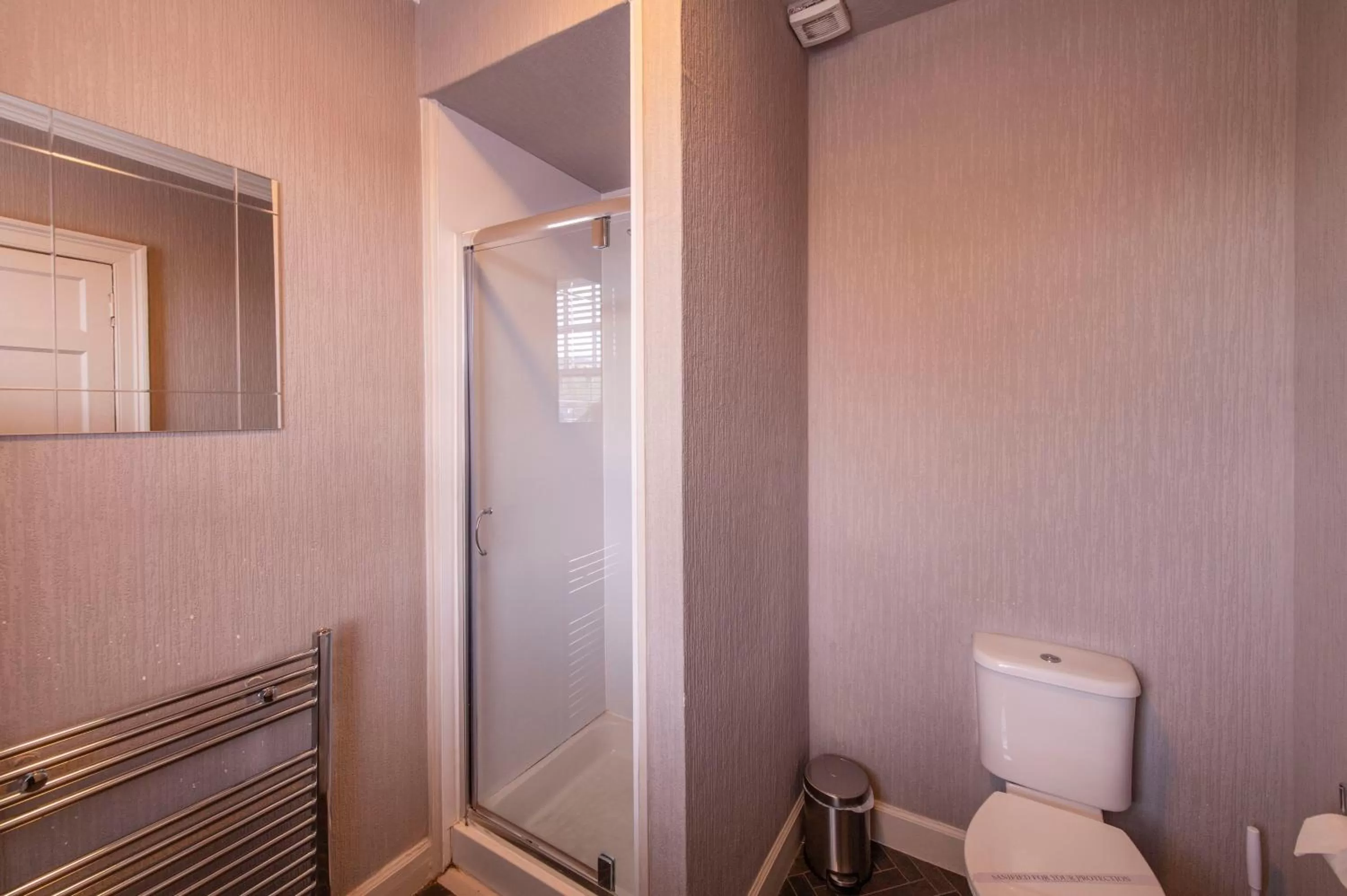 Bathroom in The Allan Park