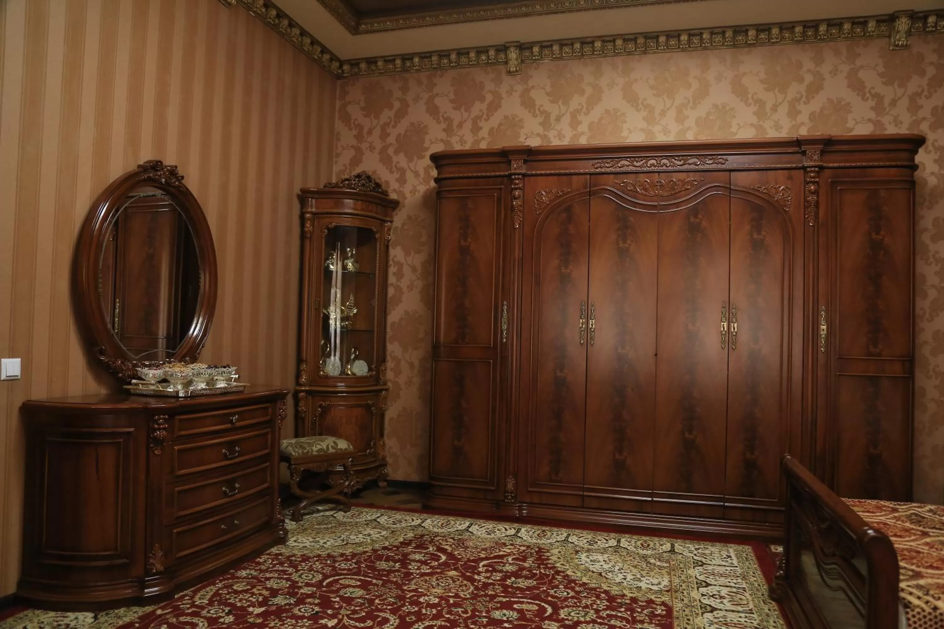 wardrobe in Nurafshon Boutique