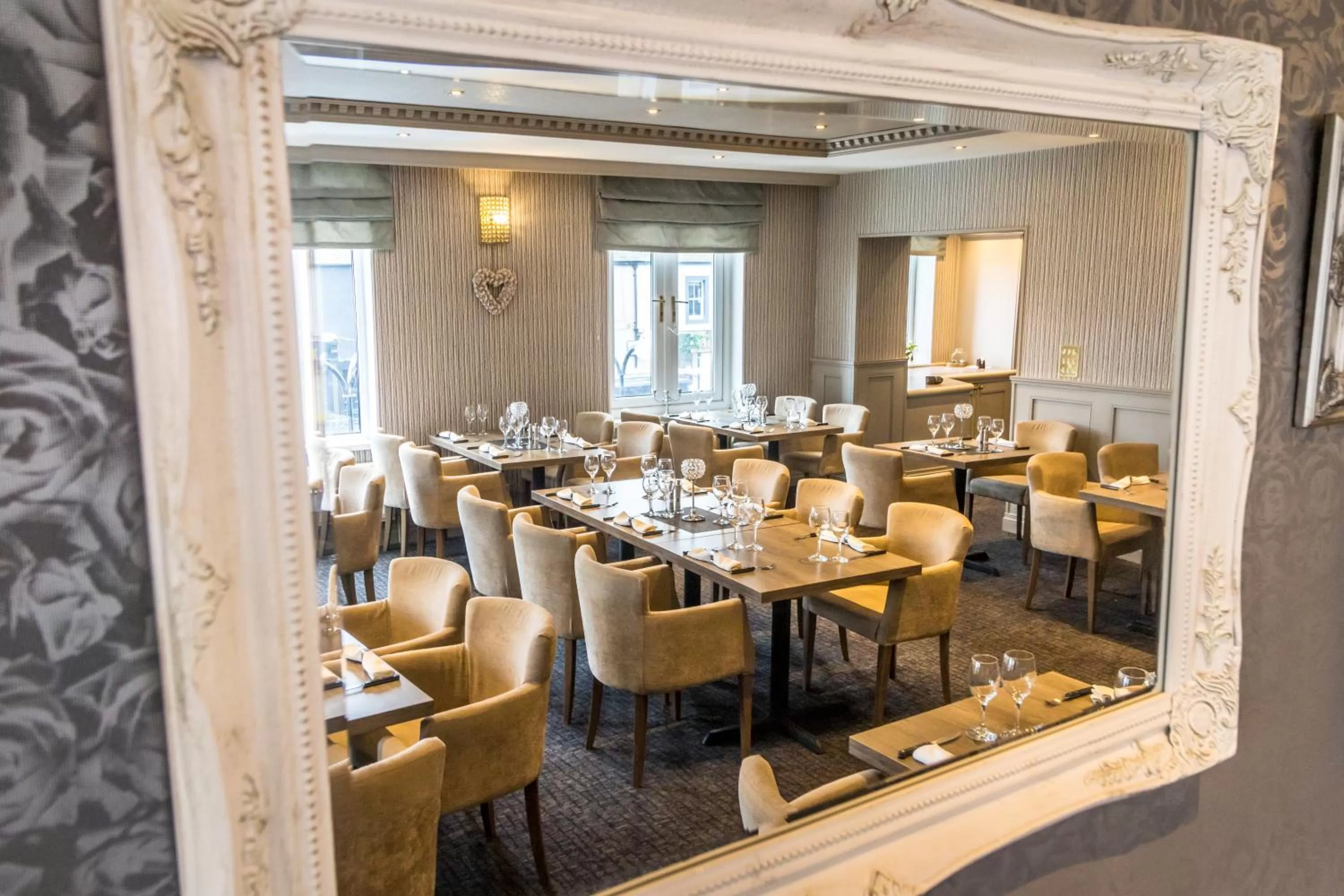 Restaurant/places to eat in Washington Central Hotel and Sleepwell Inn