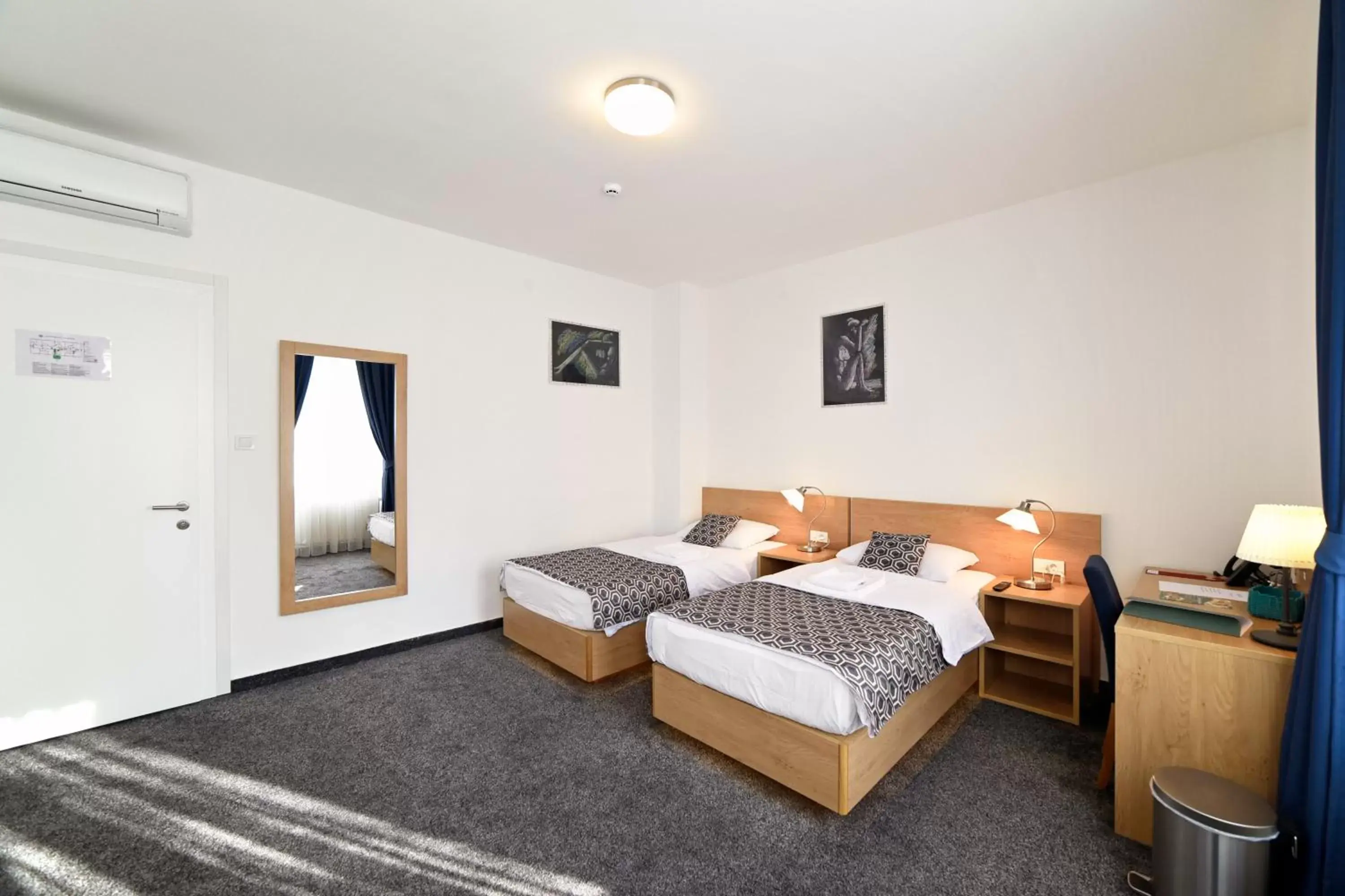 Twin Room in Hotel Orient Zagreb Twin Room in Hotel Orient Zagreb