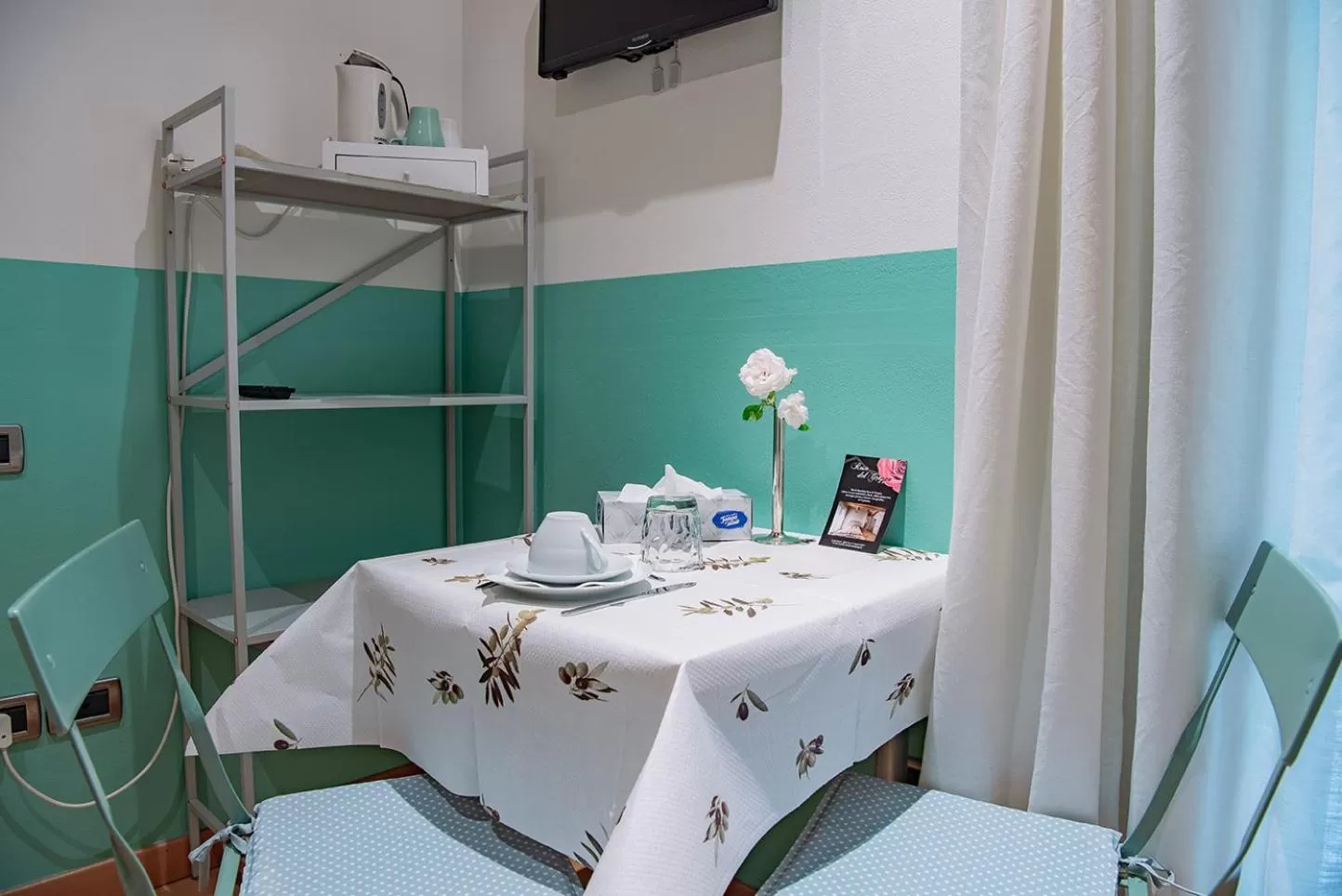 Bedroom, Bed in Rosa del Grappa