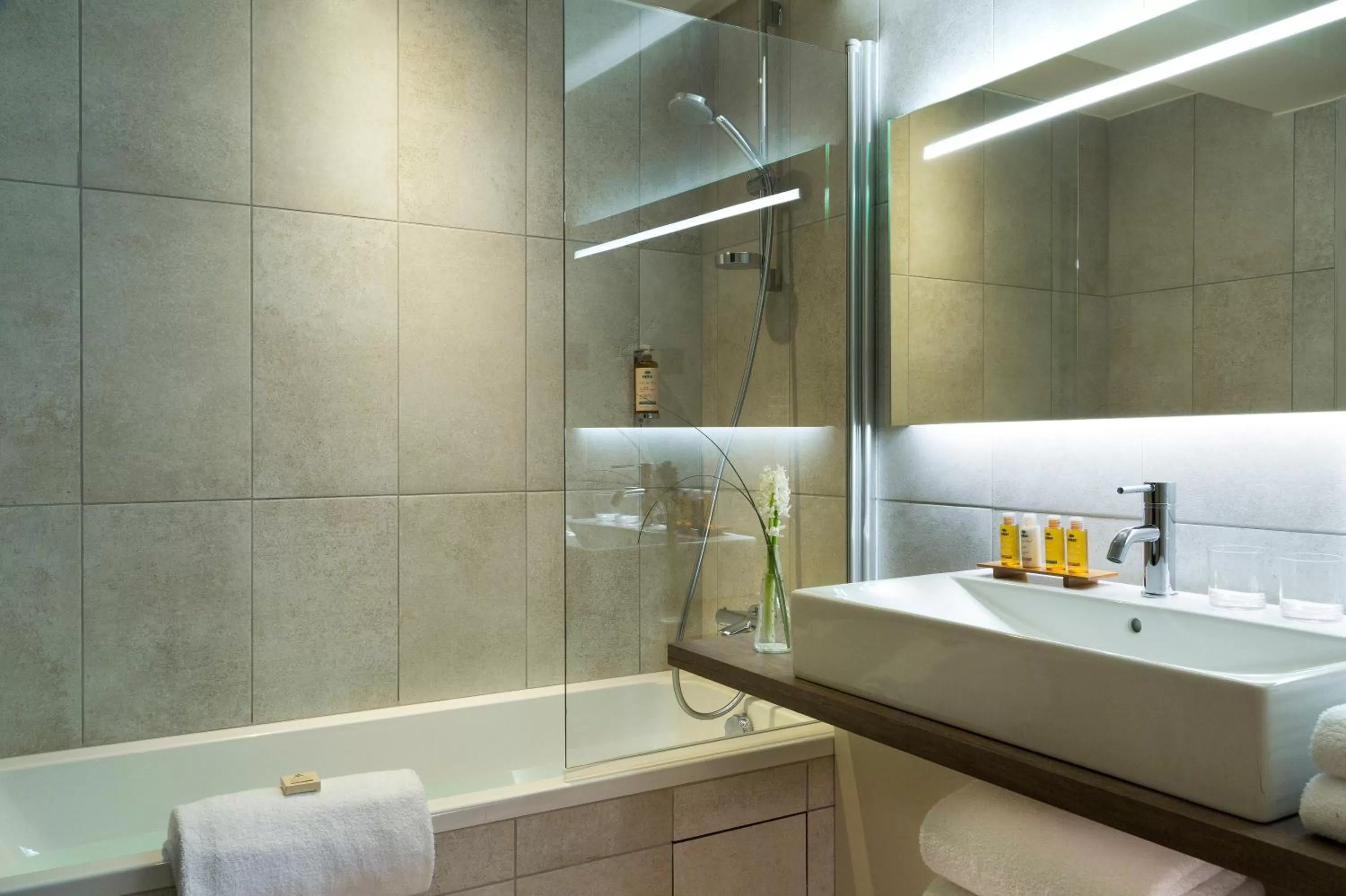 Bathroom in Heliopic Hotel & Spa