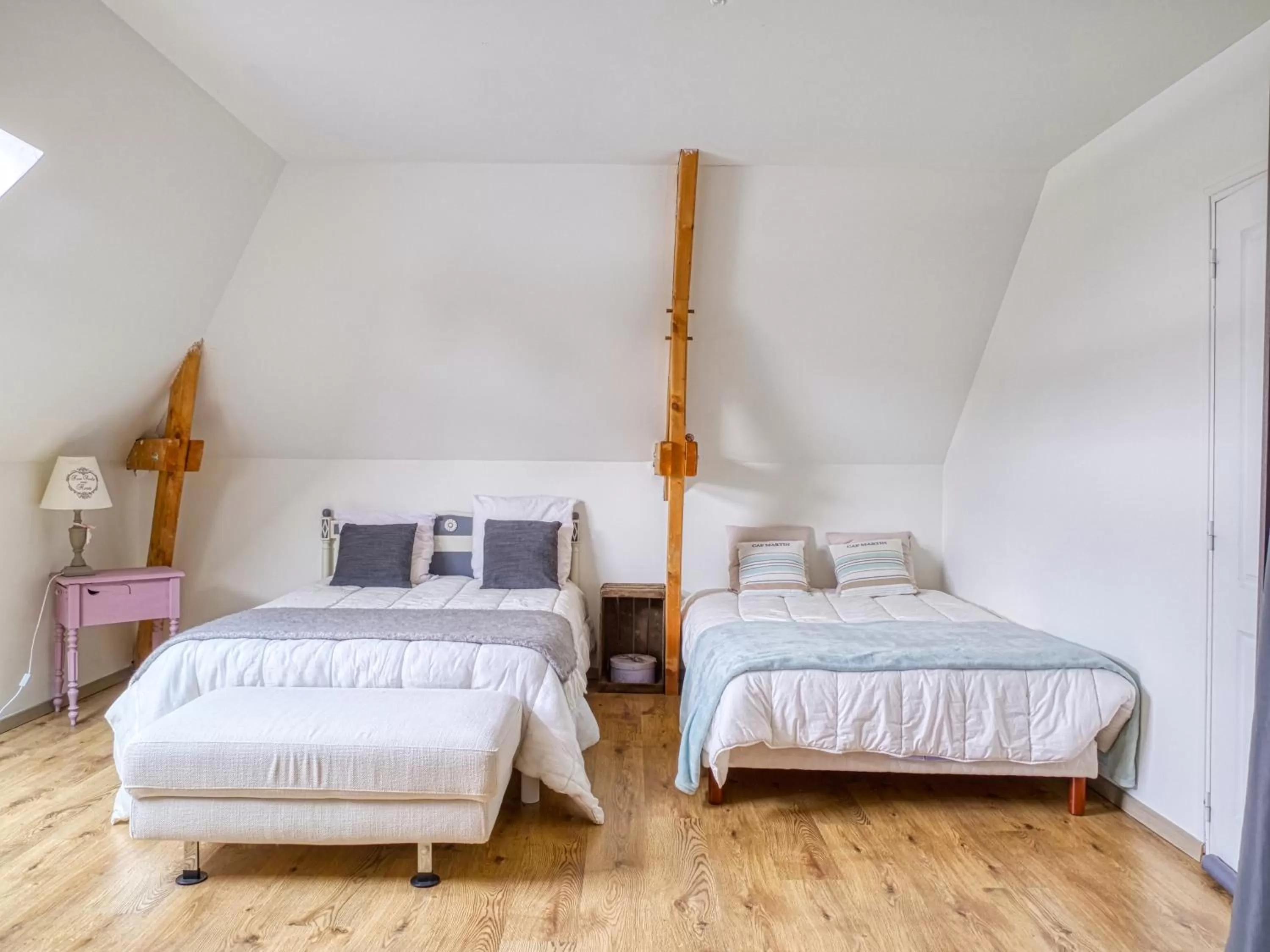 Bed in Villa MY le Mans