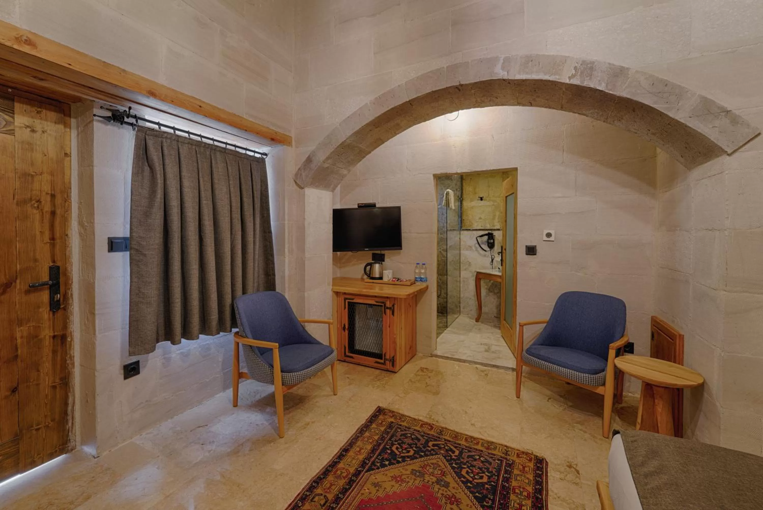 TV and multimedia in Concept Cave House