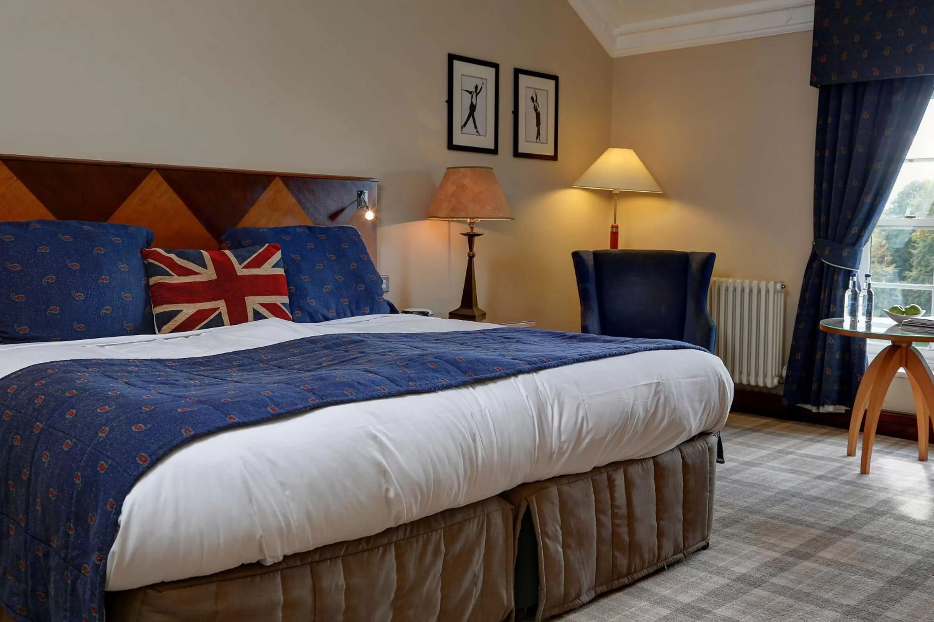 Photo of the whole room, Bed in Hardwick Hall Hotel