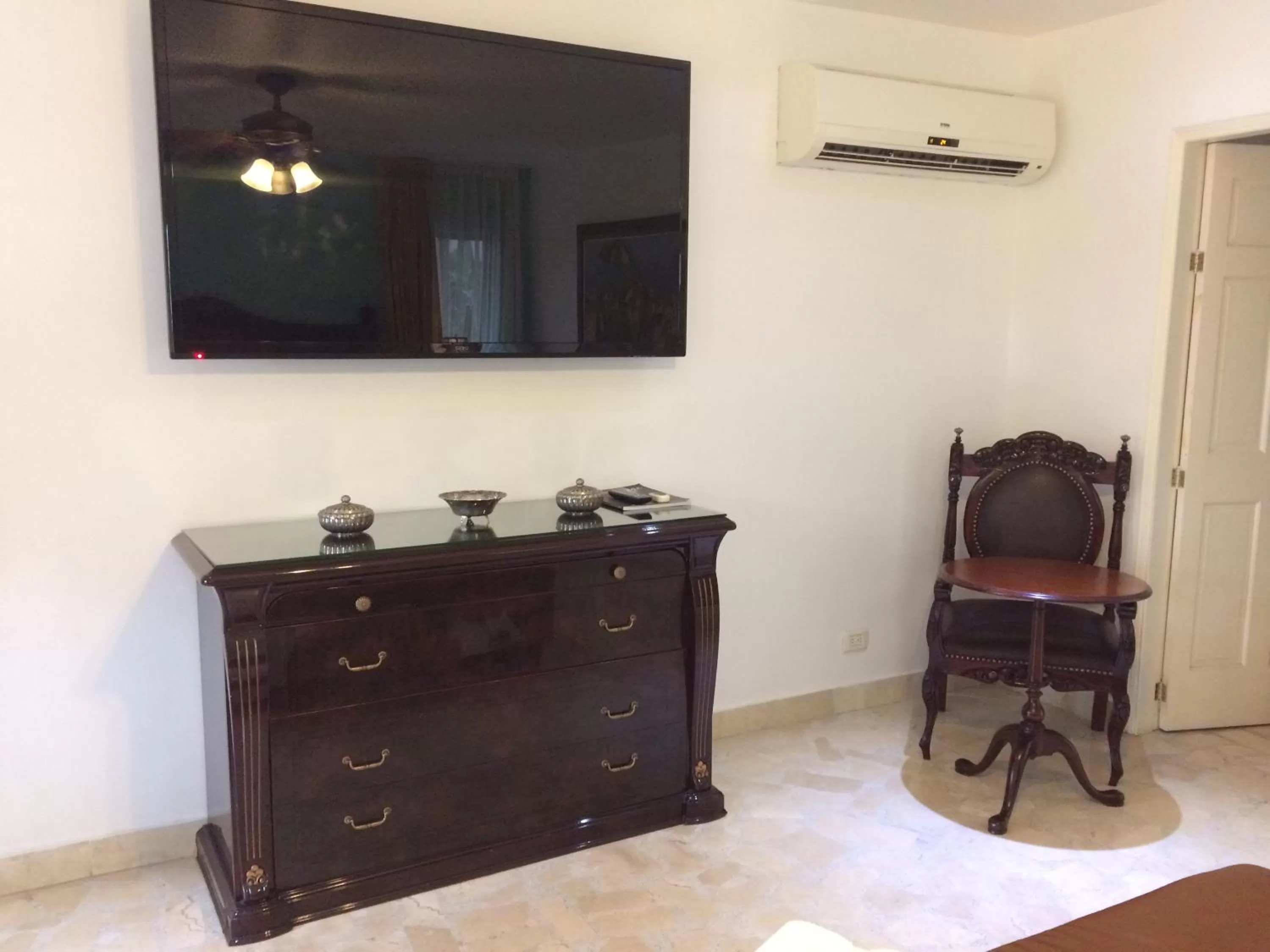 TV and multimedia in Hotel Boutique Villa Casuarinas