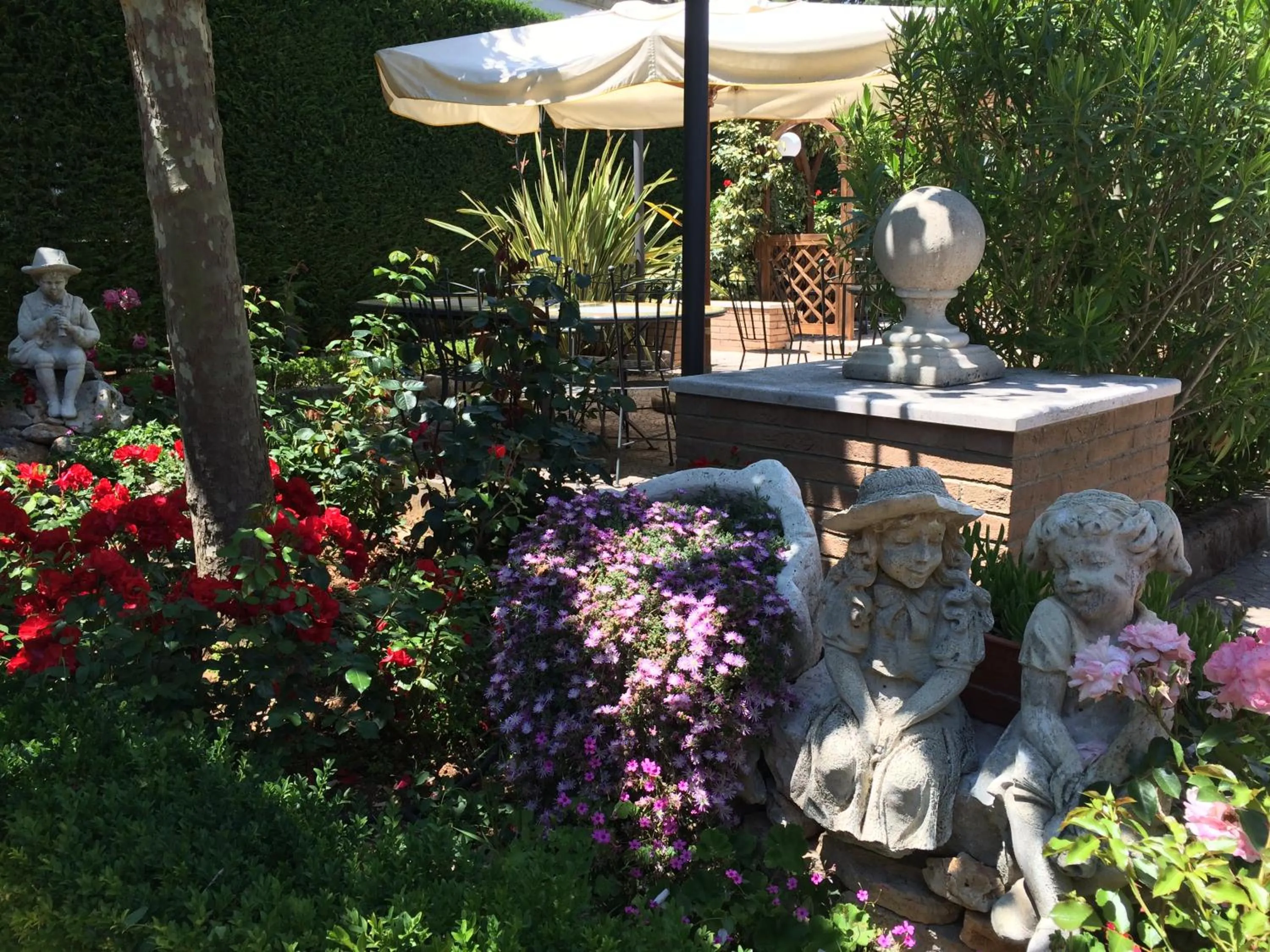 Garden in Hotel Parco Delle Rose