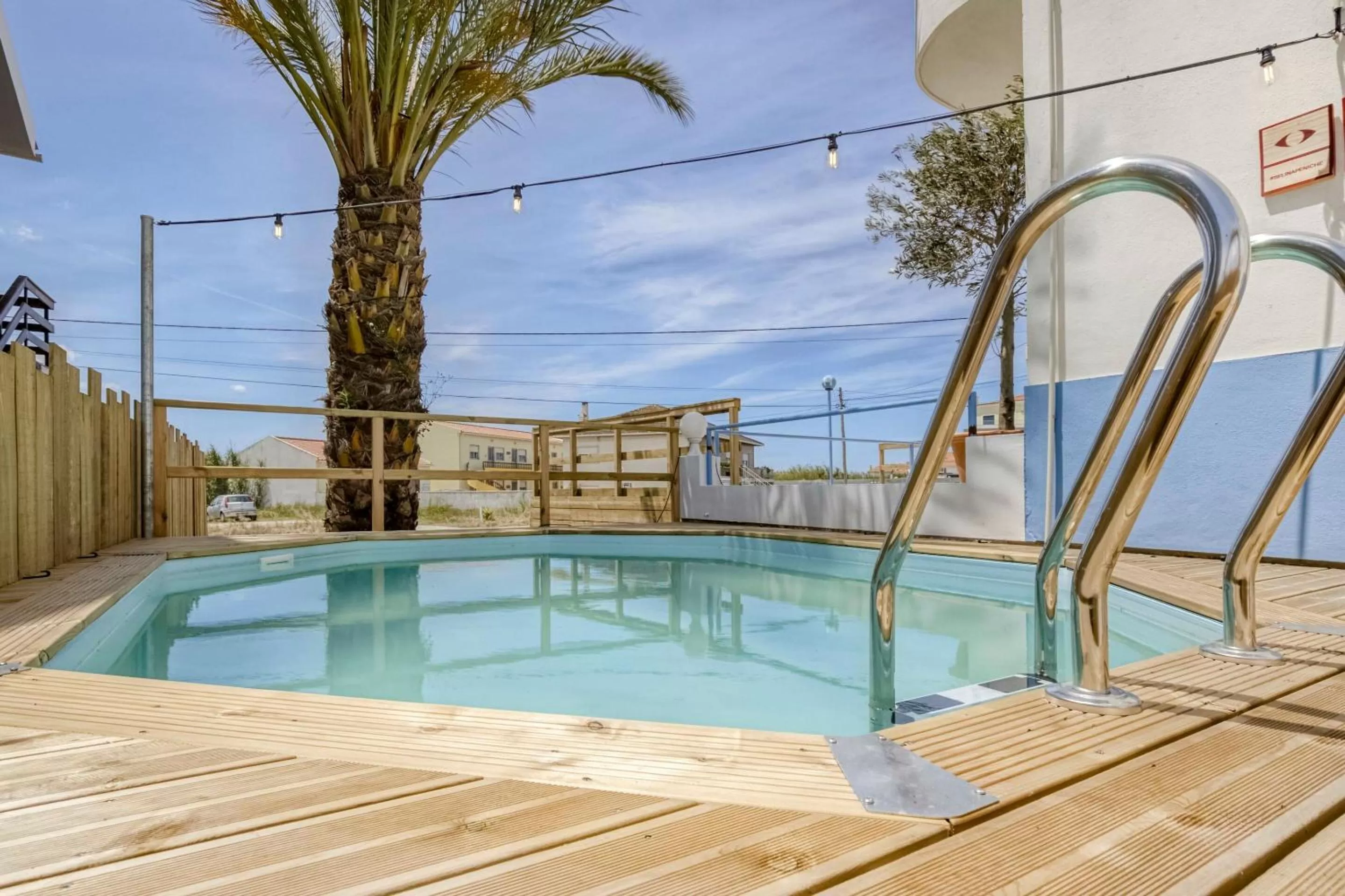 Pool view in Malacuna Peniche