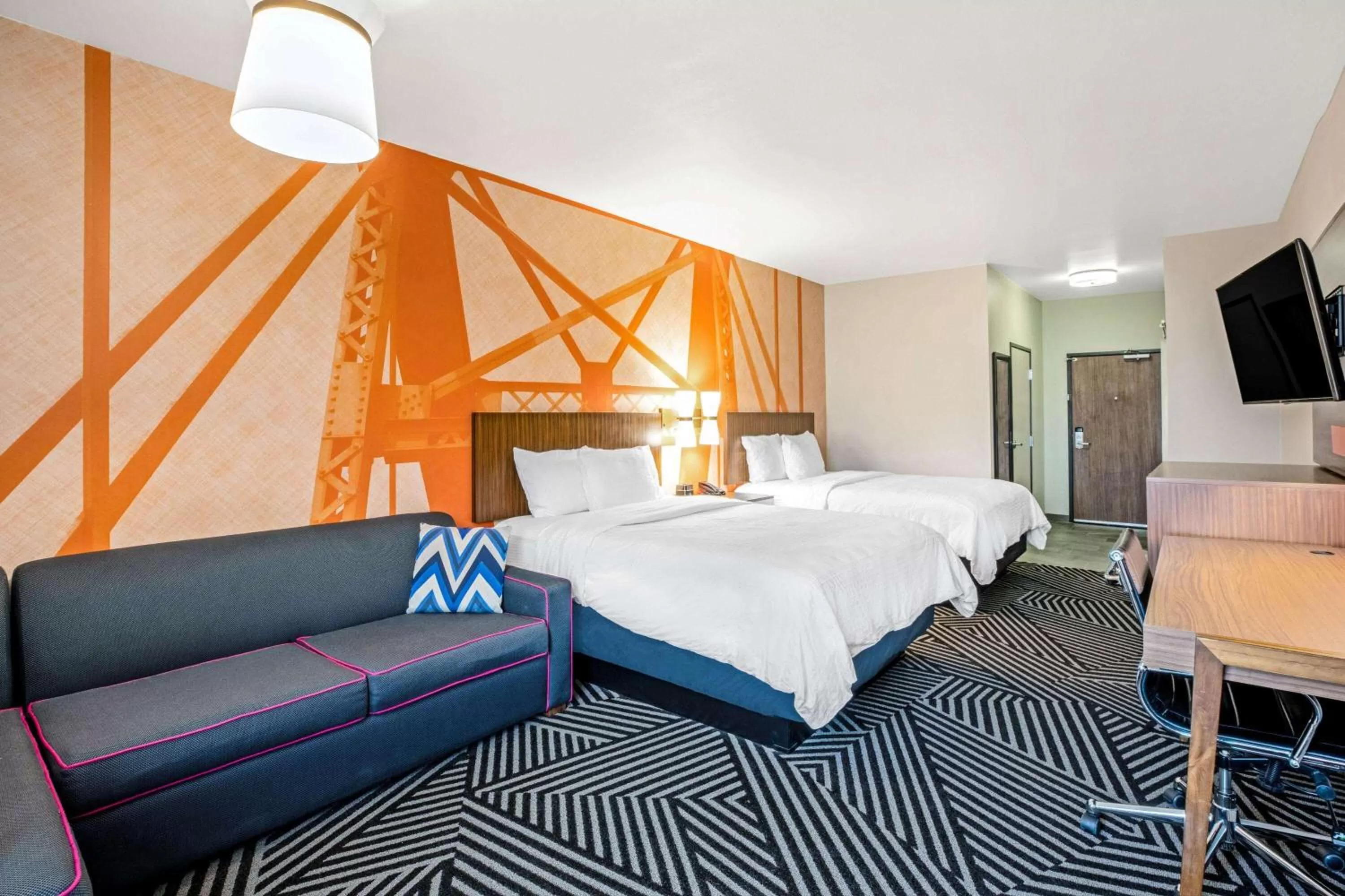 Photo of the whole room, Bed in La Quinta by Wyndham Waco Baylor Downtown