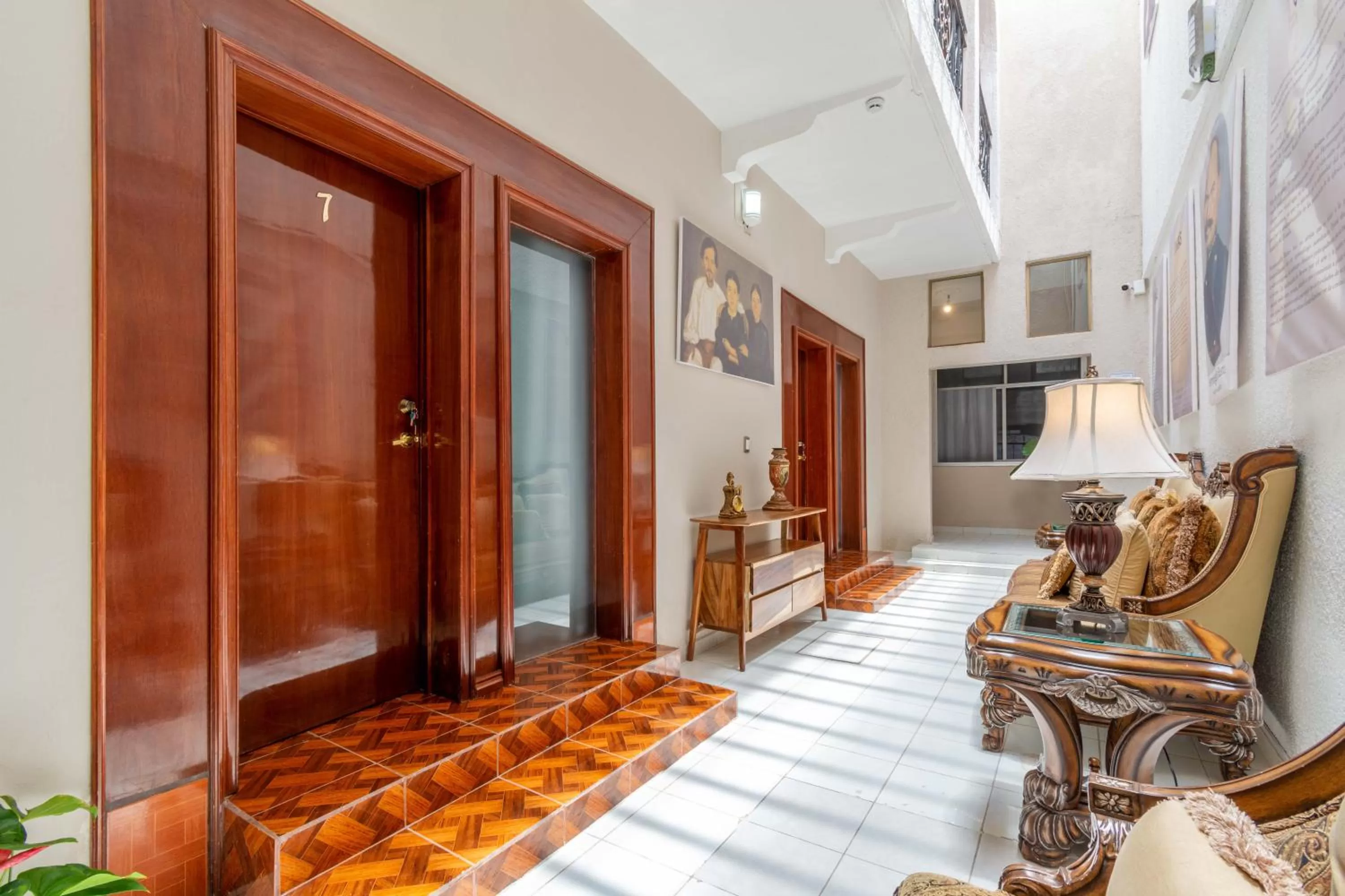 Seating area in Hostería Casa Marquez