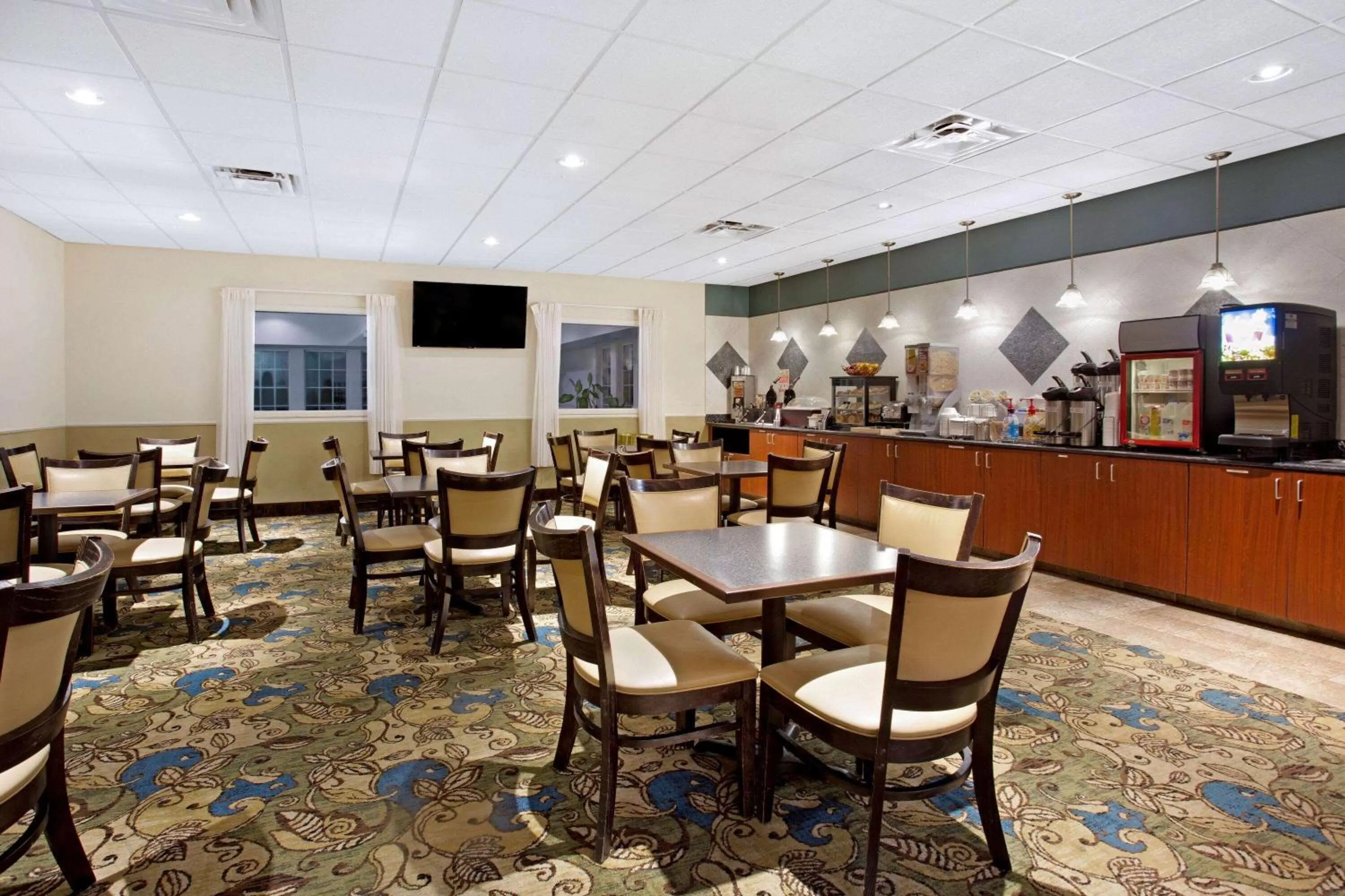 Breakfast in La Quinta by Wyndham Stonington-Mystic Area