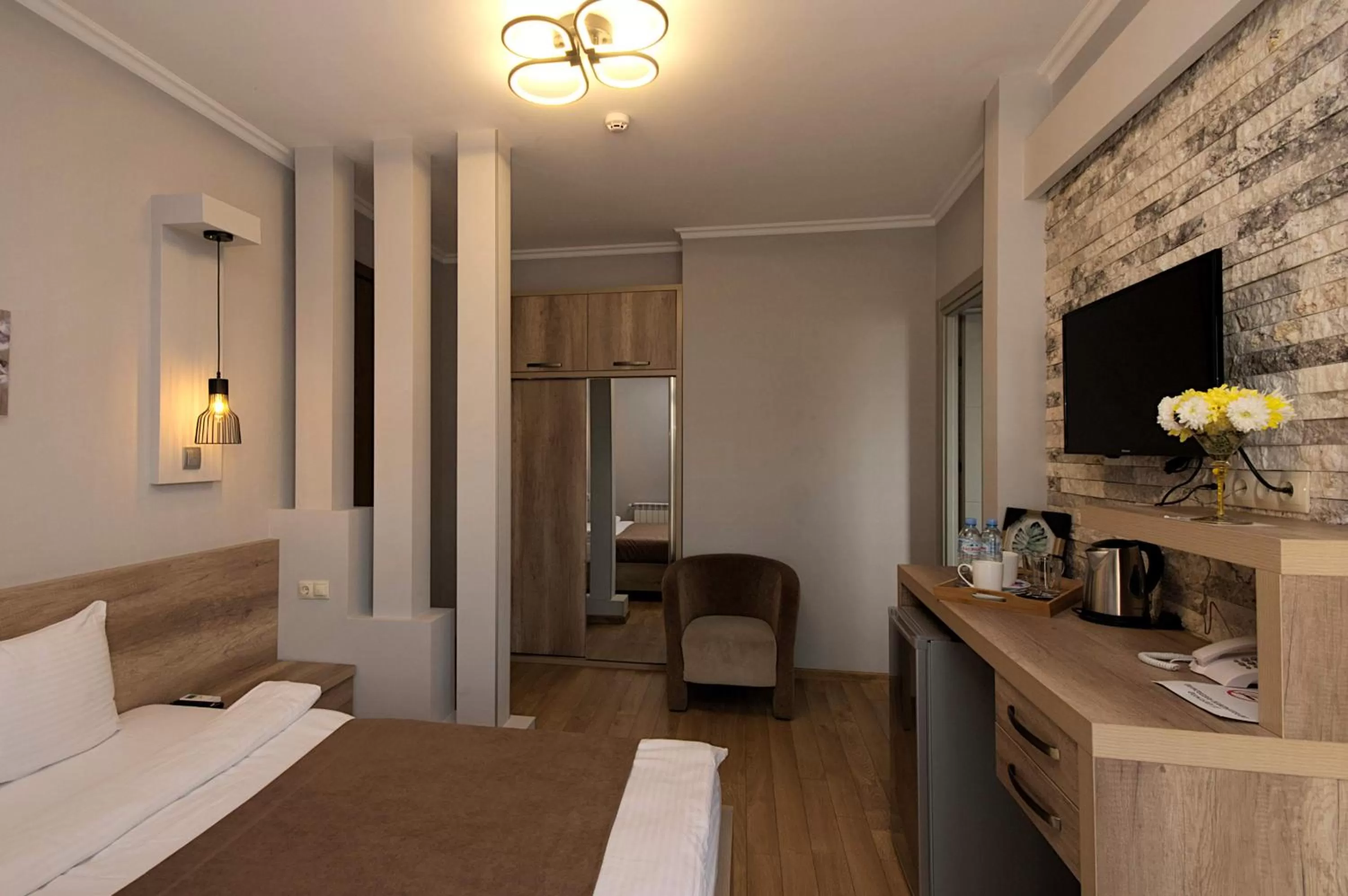 Bedroom, Bed in Hotel Livin